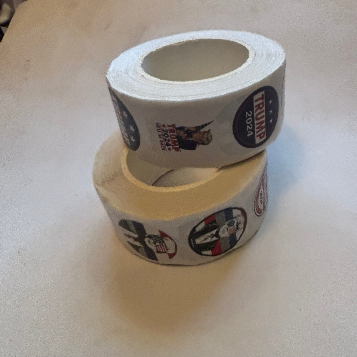 Rouleau de 500 autocollants TRUMP  - Pour la paix
