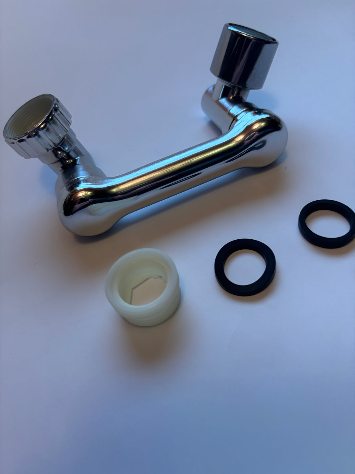 Aérateur de robinet rotatif 1080°