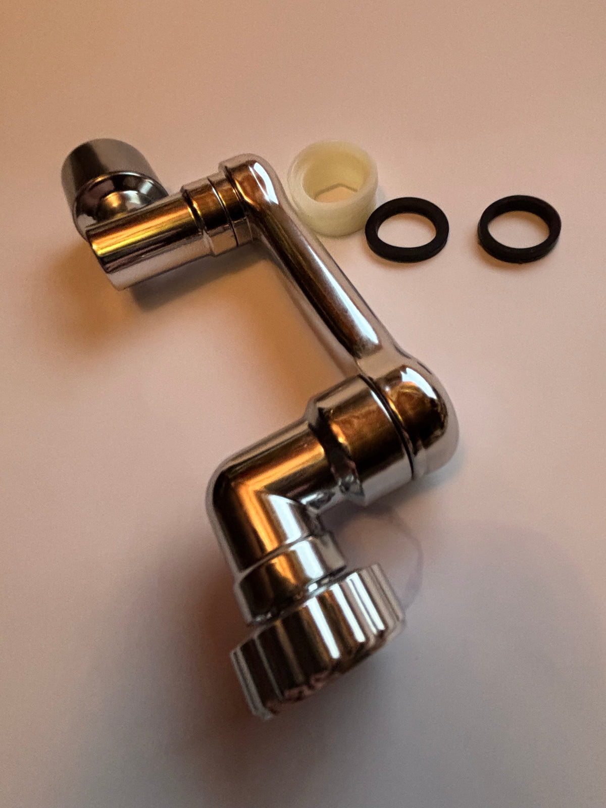 Aérateur de robinet rotatif 1080°