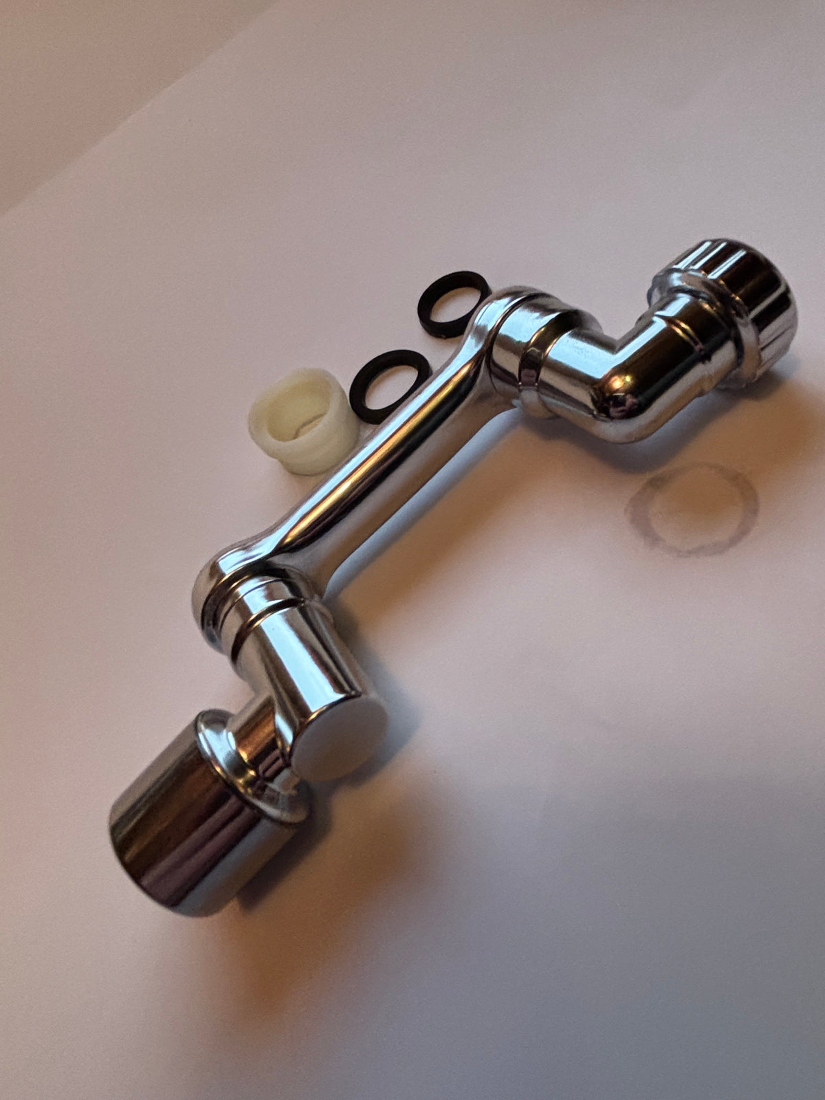 Aérateur de robinet rotatif 1080°