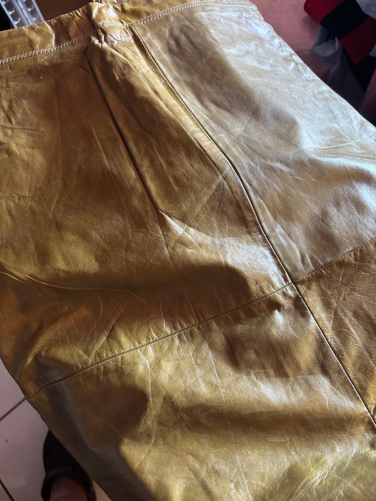Jupe en Cuir Véritable GAP – Coupe Évasée Marron Clair