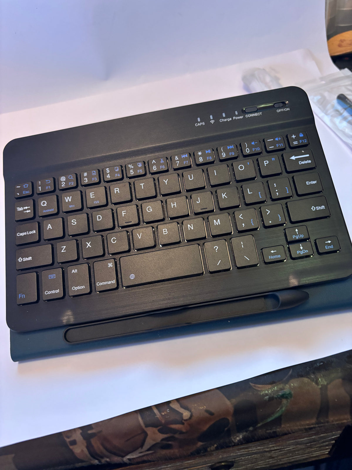 Mini Clavier Bluetooth + Stylet Magnétique