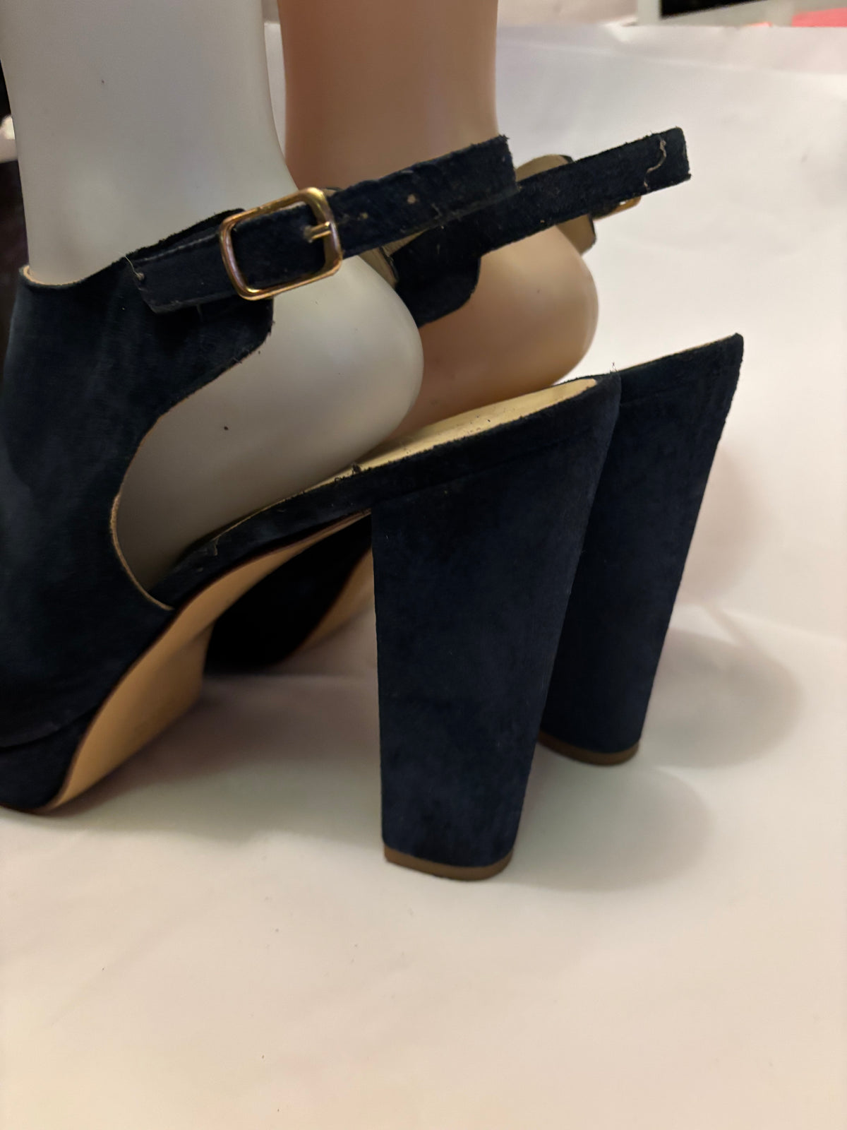 🔥 Escarpins bleu nuit cuir italien – Pointure 47 – Talon 12 cm 💙 👉