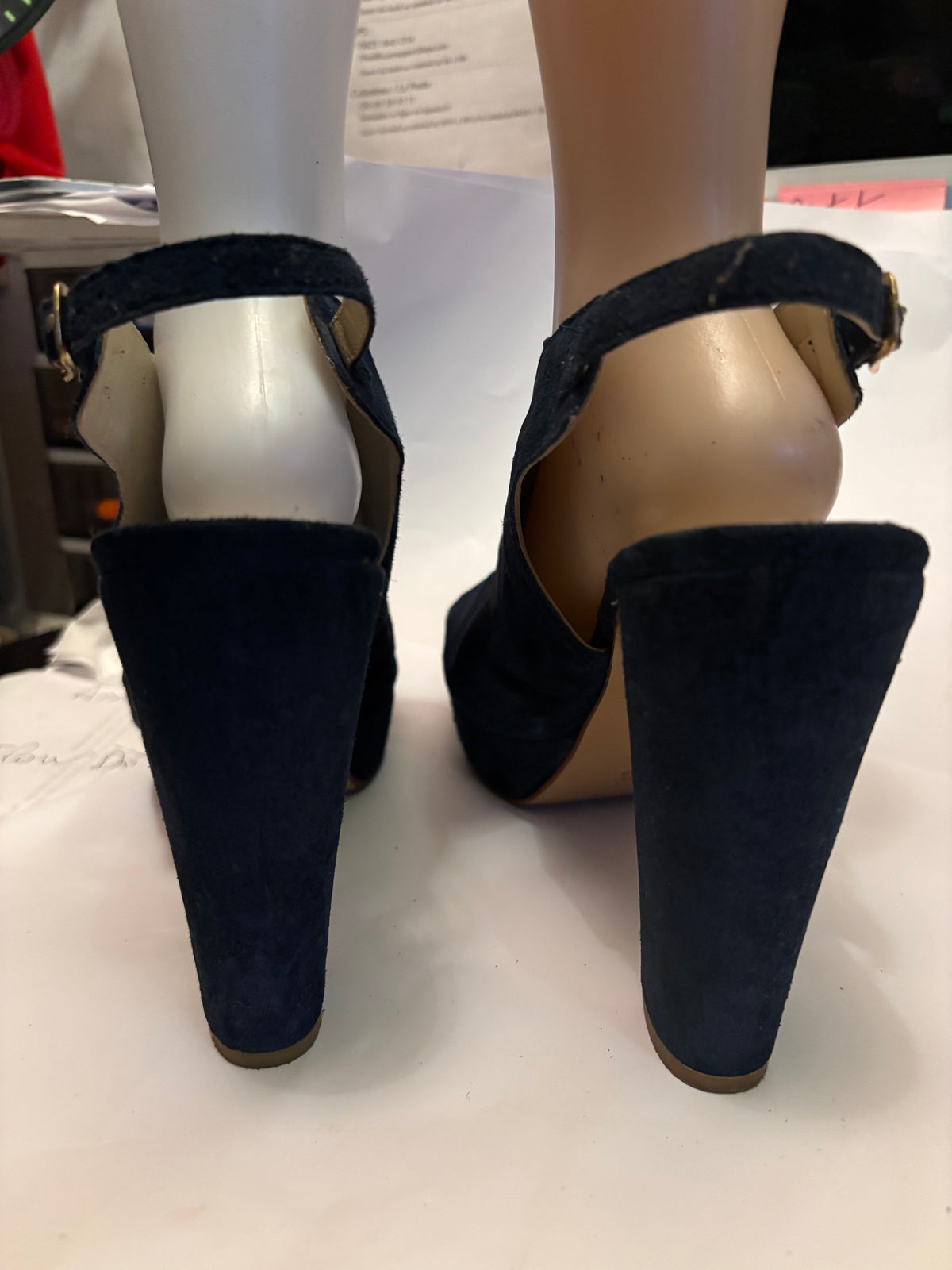 🔥 Escarpins bleu nuit cuir italien – Pointure 47 – Talon 12 cm 💙 👉