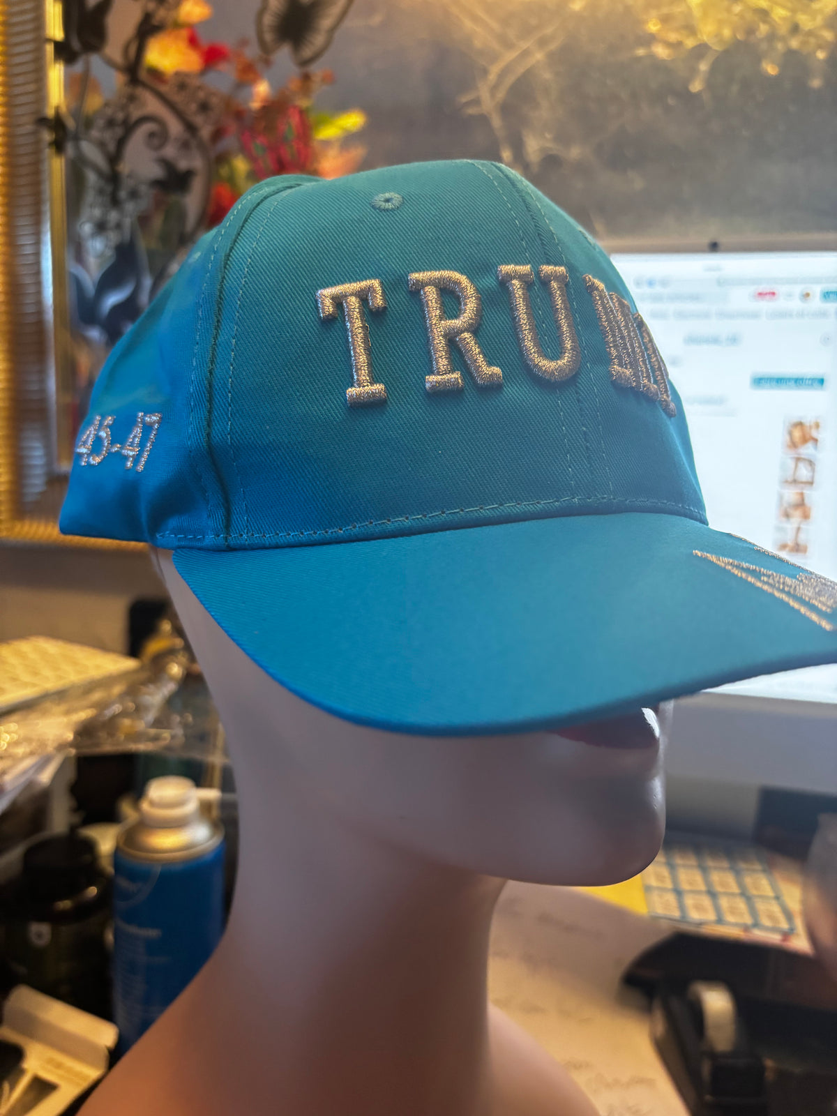 CASQUETTE TRUMP – ÉDITION BRODÉE BLEU TURQUOISE