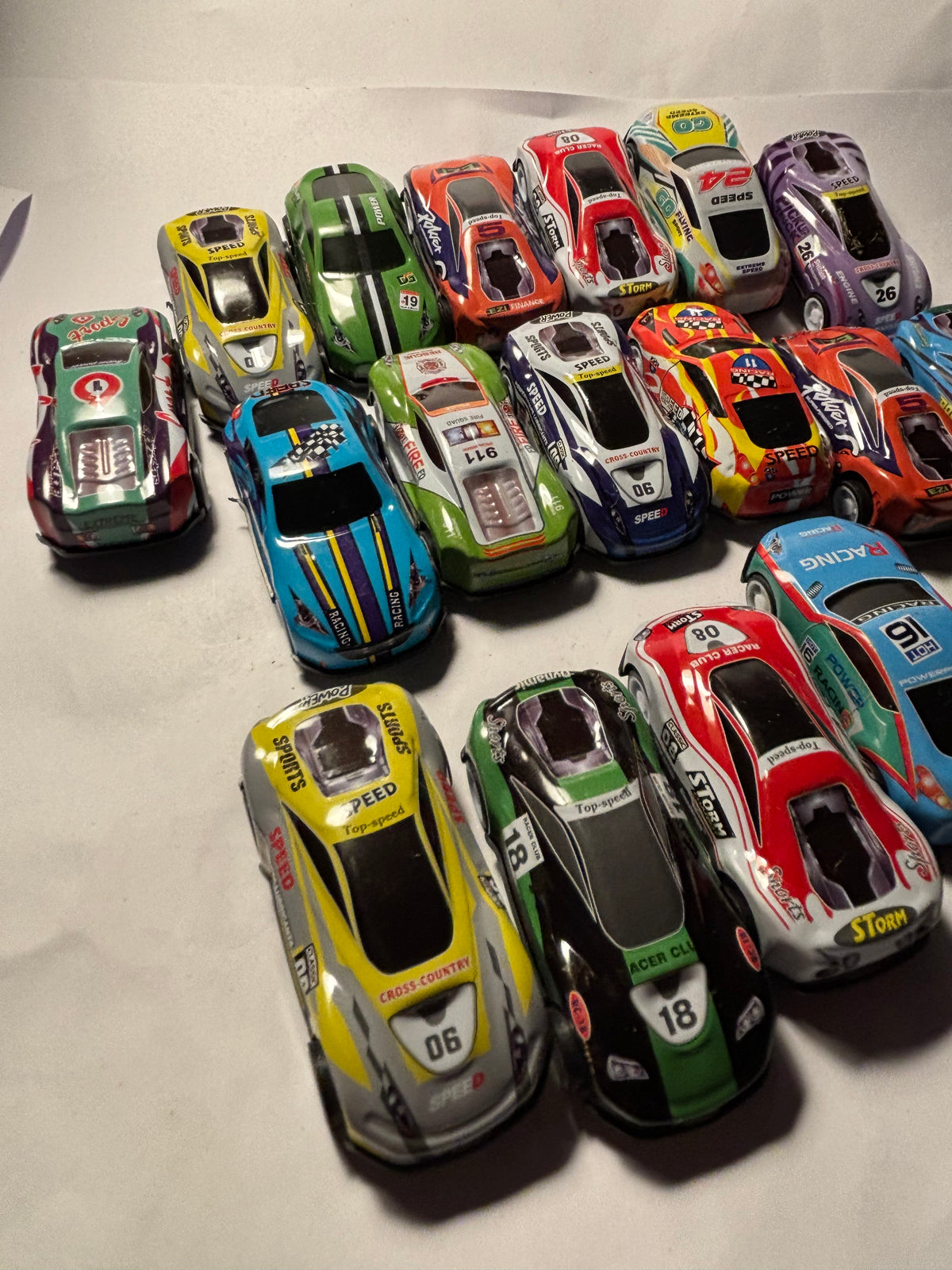 19 petites voitures
