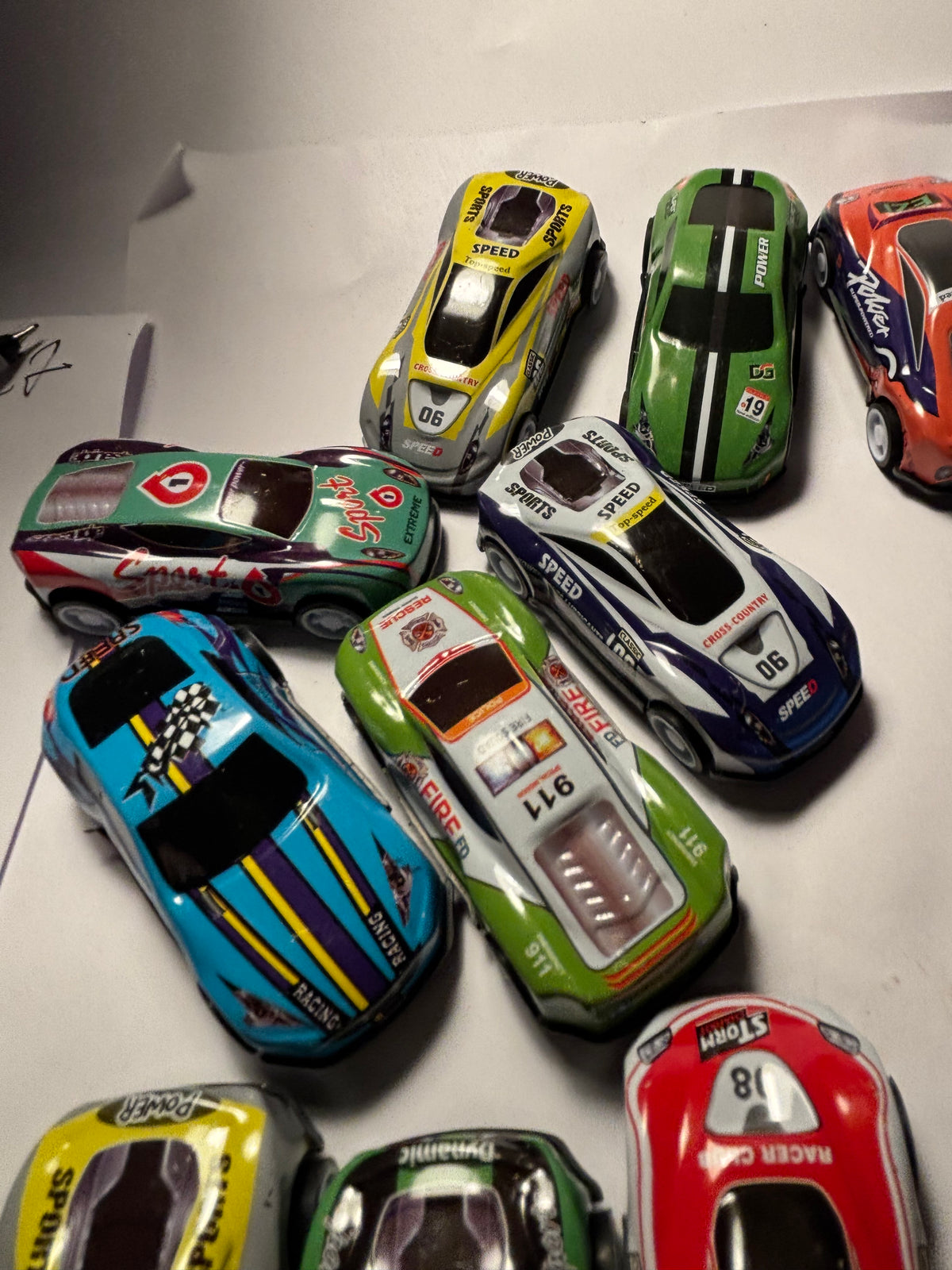 19 petites voitures
