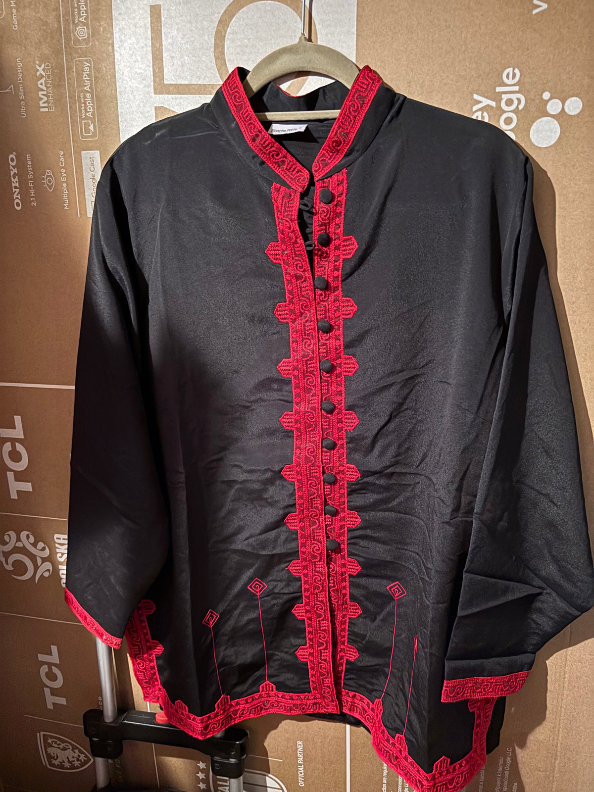 Chemise style asiatique noir et rouge – taille 50
