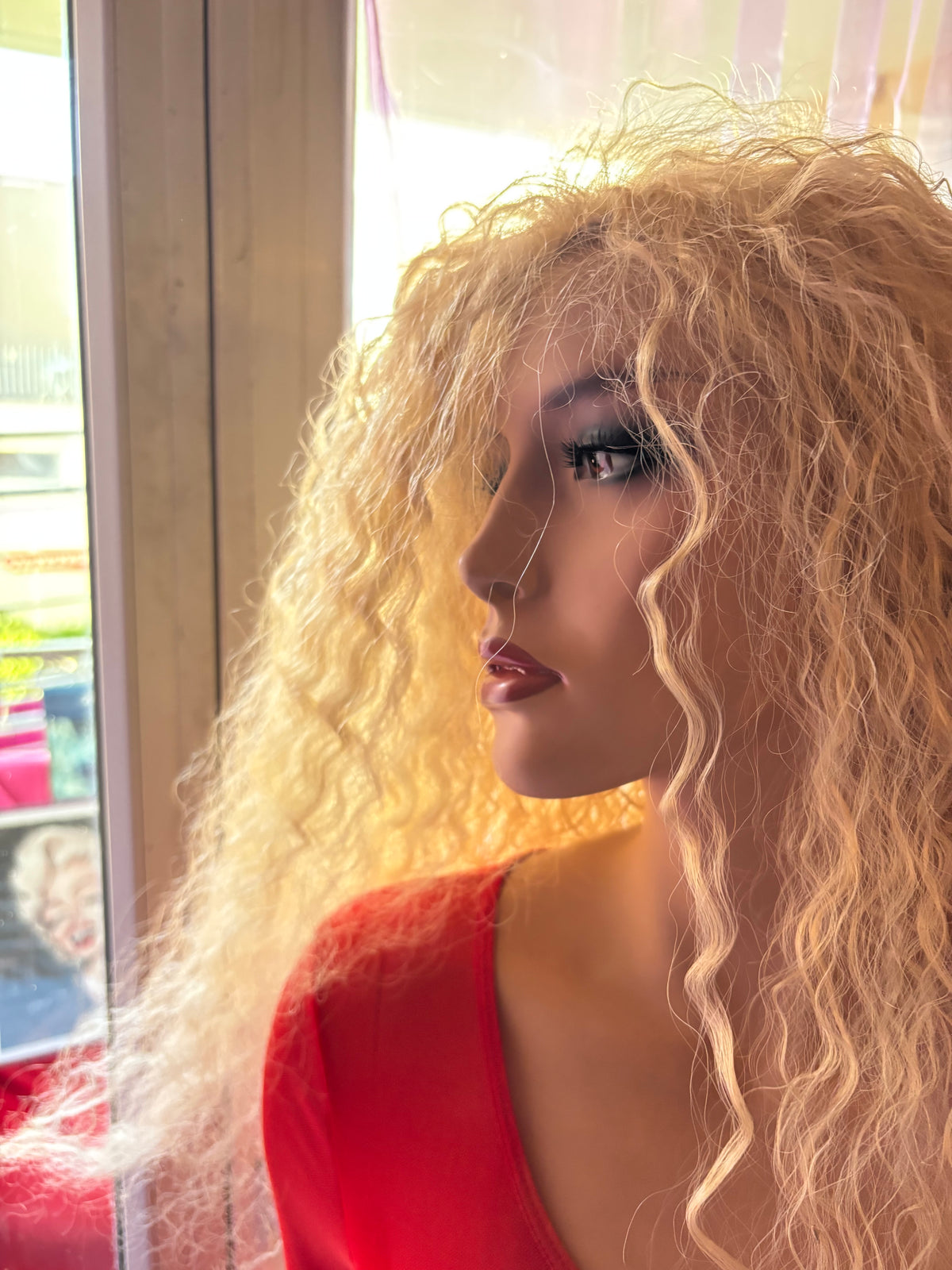 Rotes Kleid mit Strass und Pailletten – Größe XXL