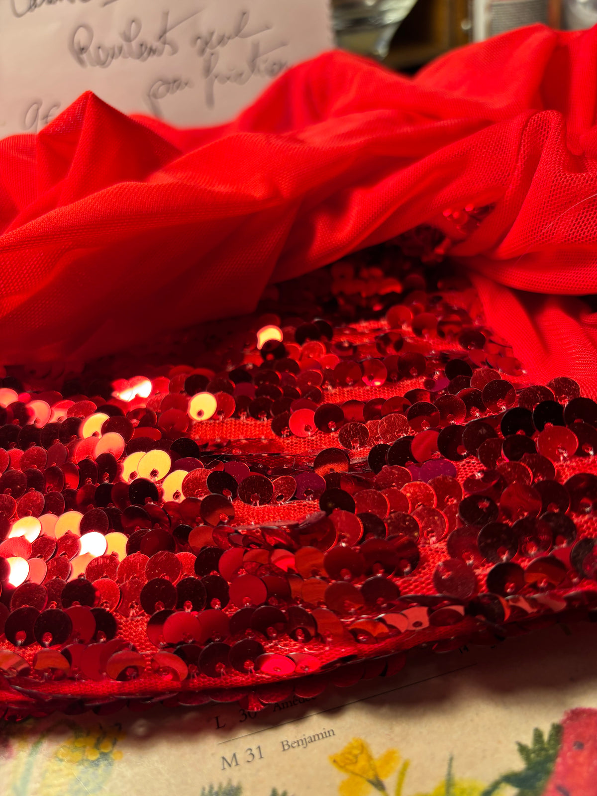 Rotes Kleid mit Strass und Pailletten – Größe XXL