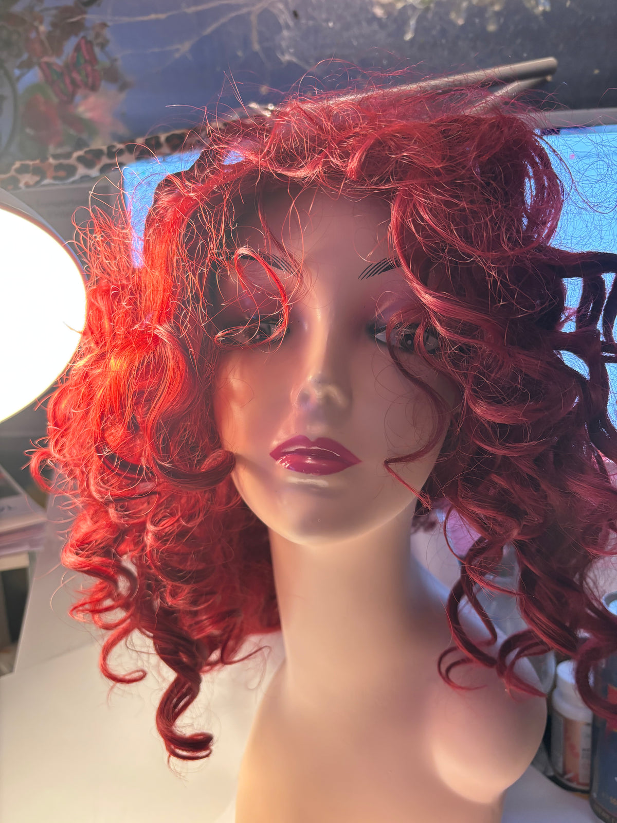 Perruque rousse bouclée – volume glamour