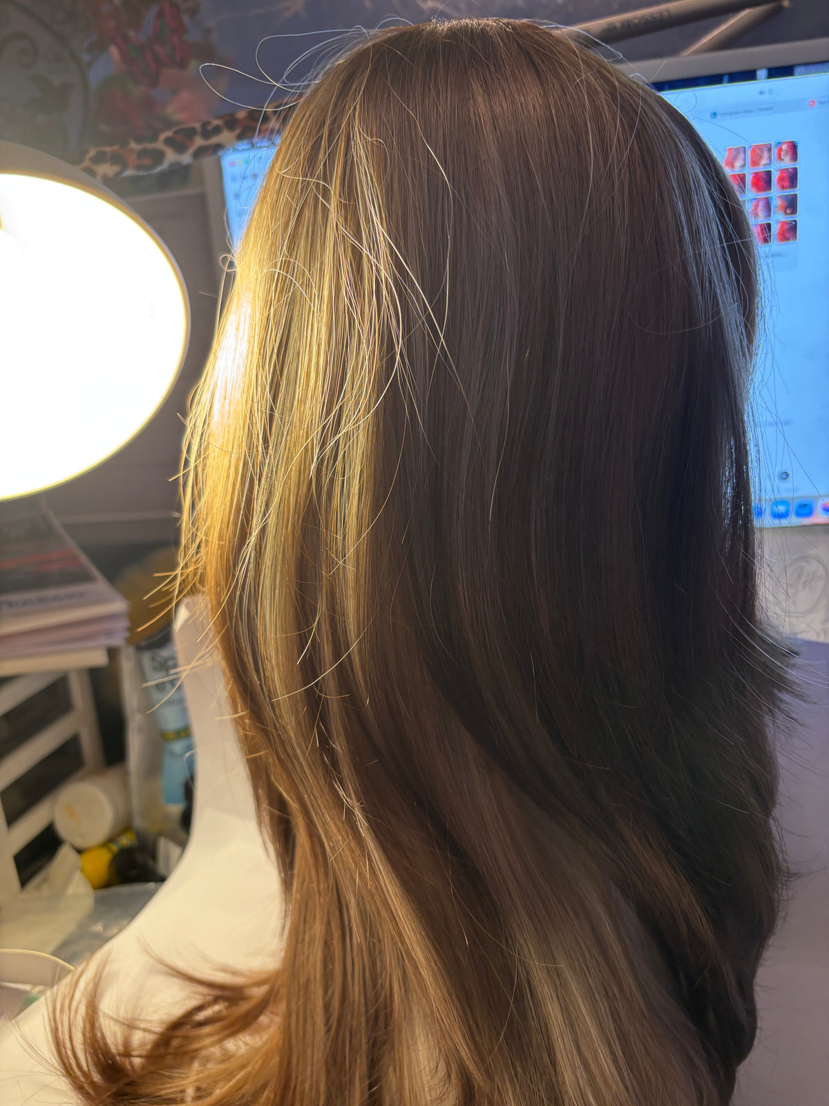Long two-tone blonde/brown wig