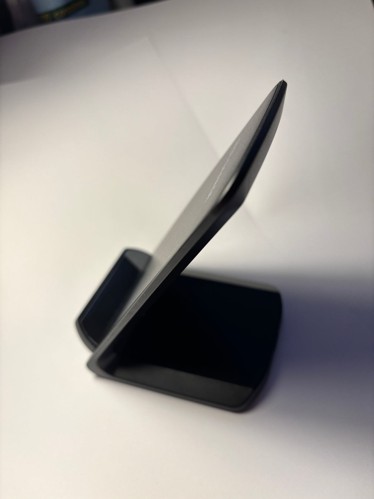 CHARGEUR SANS FIL FAST CHARGE – SUPPORT INCLINÉ