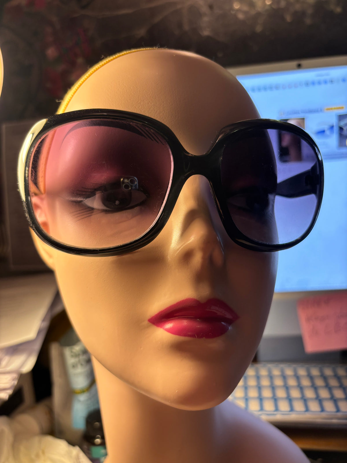 Grande lunette noire – Style + protection