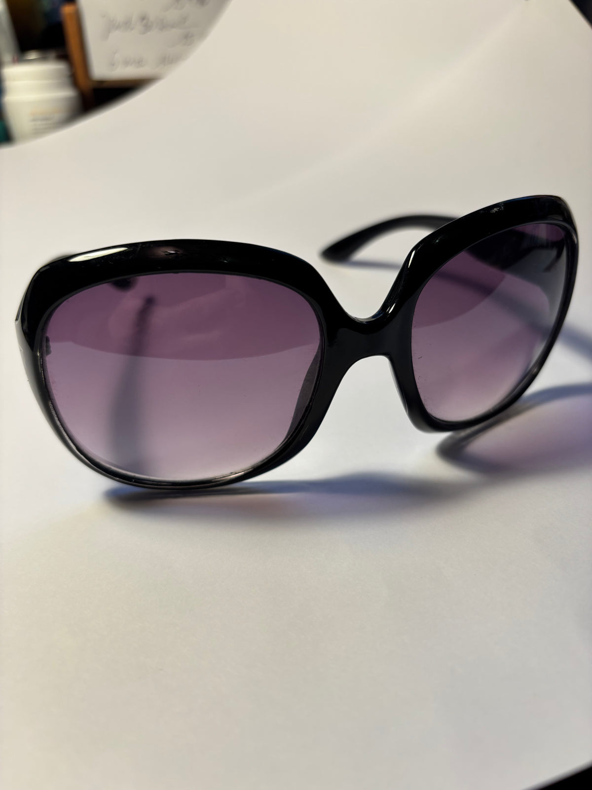 Grande lunette noire – Style + protection