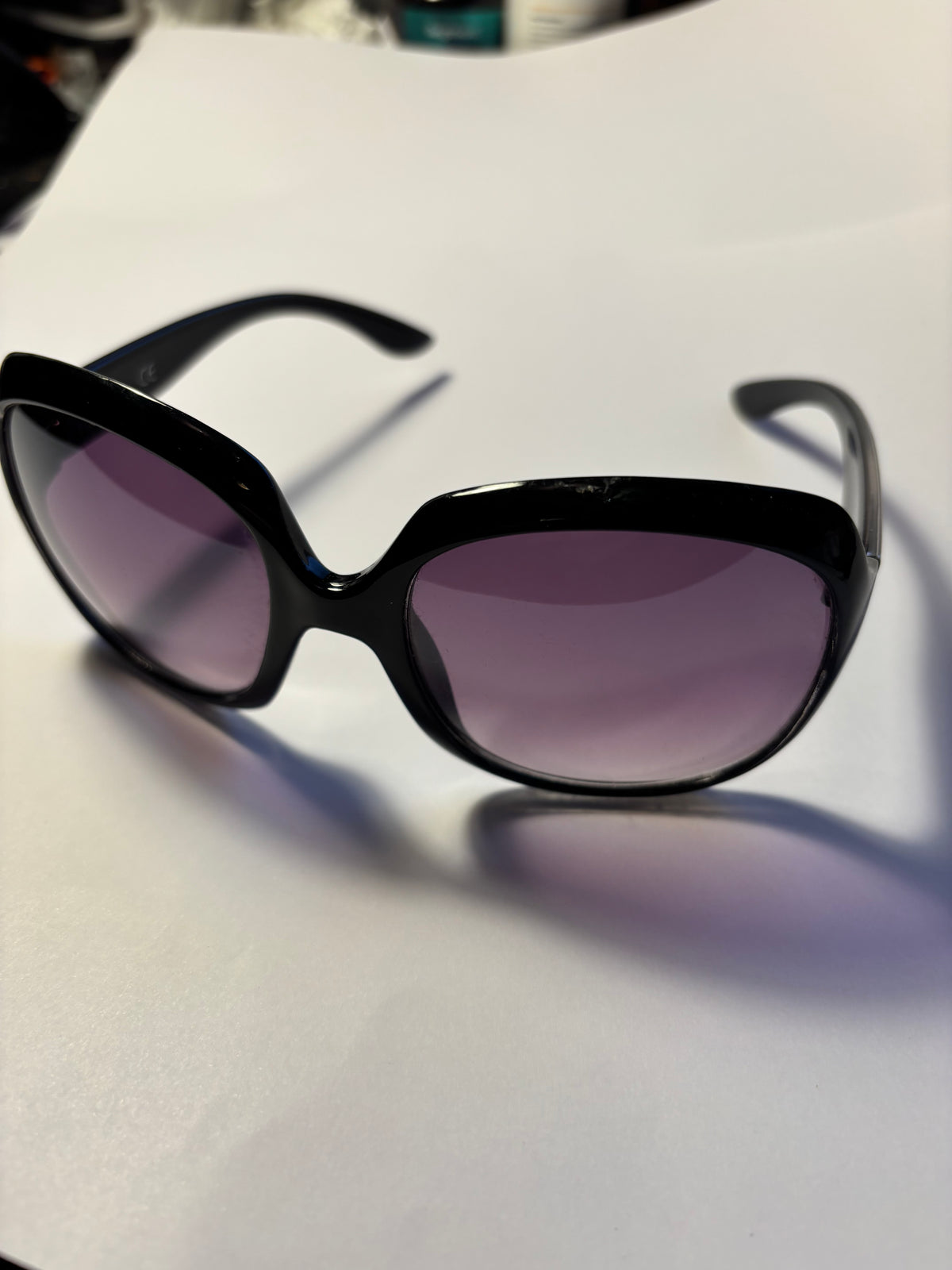 Grande lunette noire – Style + protection