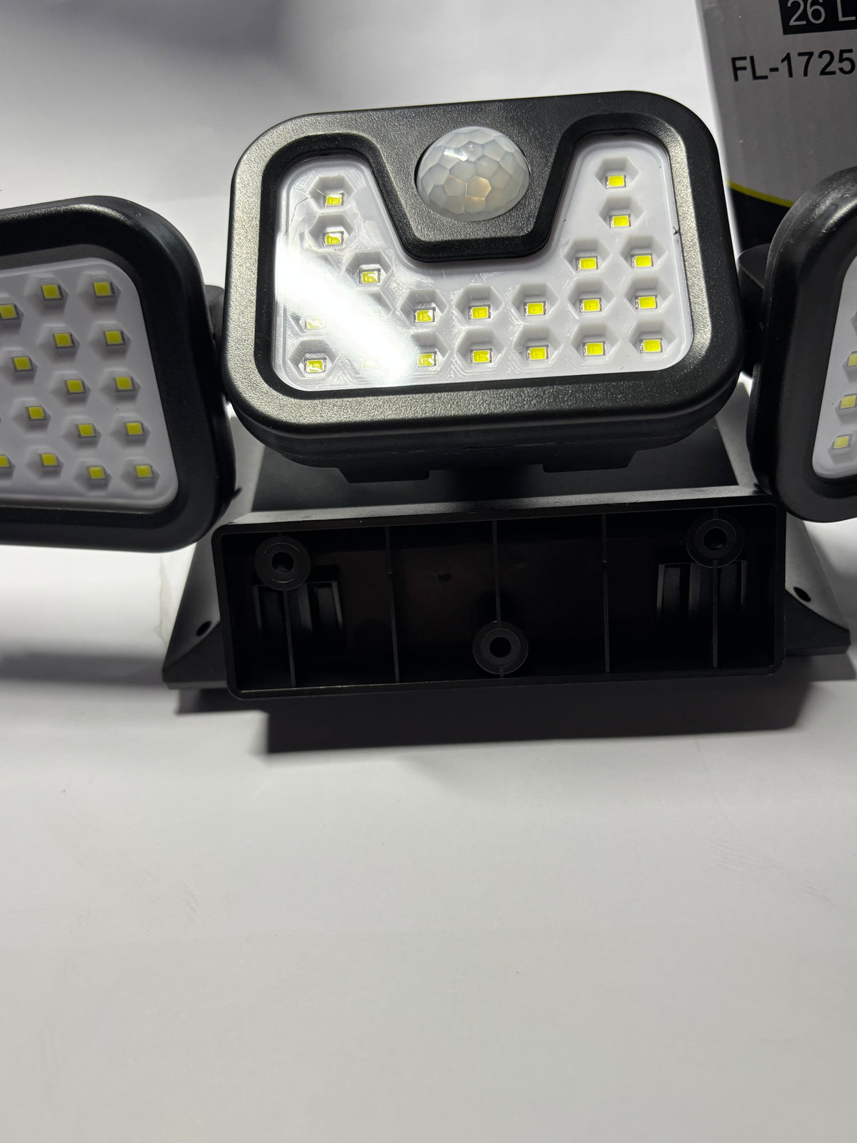 LAMPE SOLAIRE EXTÉRIEUR – DÉTECTEUR DE MOUVEMENT