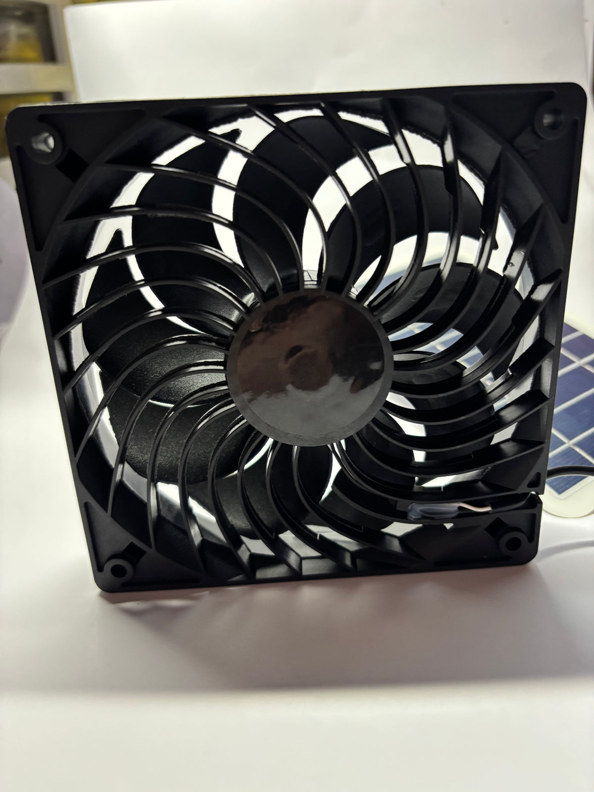 VENTILATEUR SOLAIRE AUTONOME