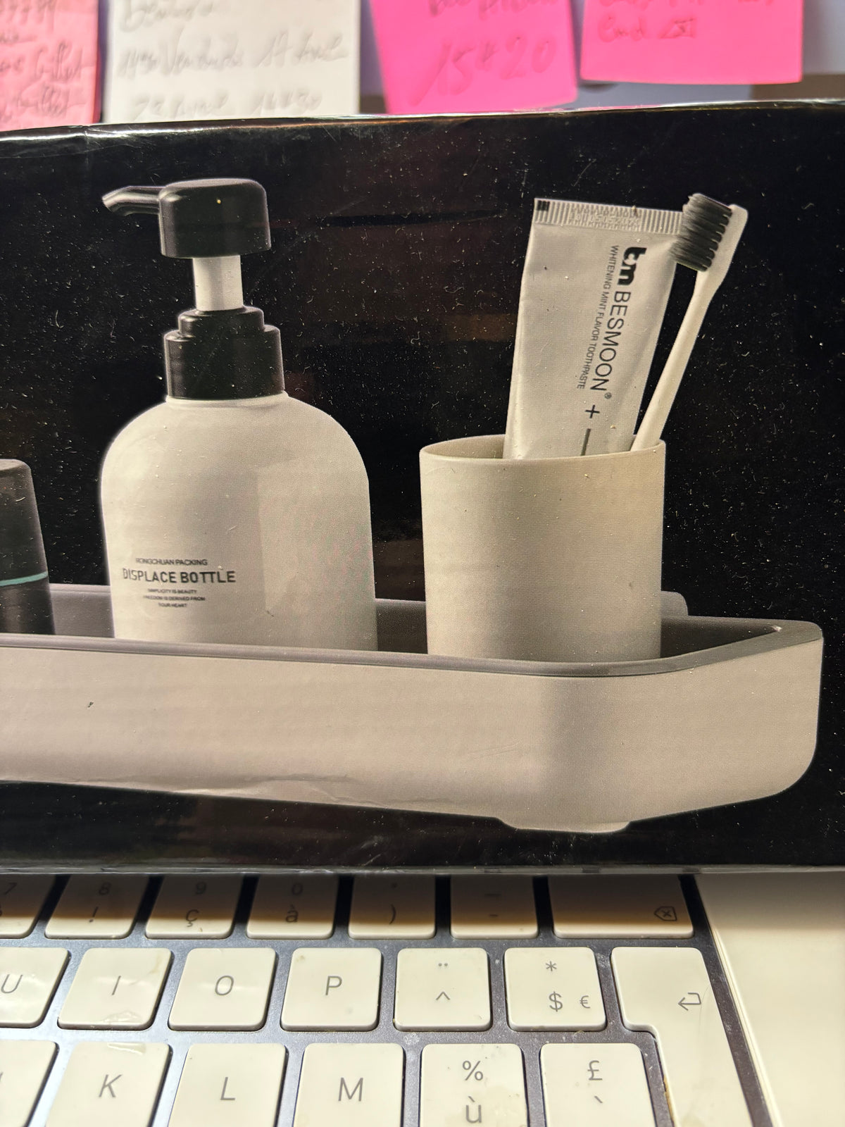 ÉTAGÈRE LAVABO MURALE – SANS PERÇAGE –