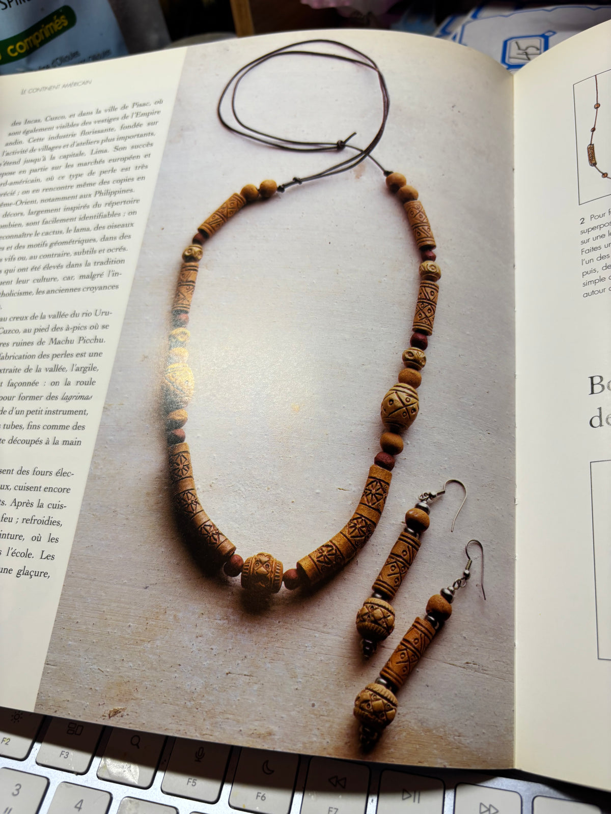 LE MONDE DES PERLES