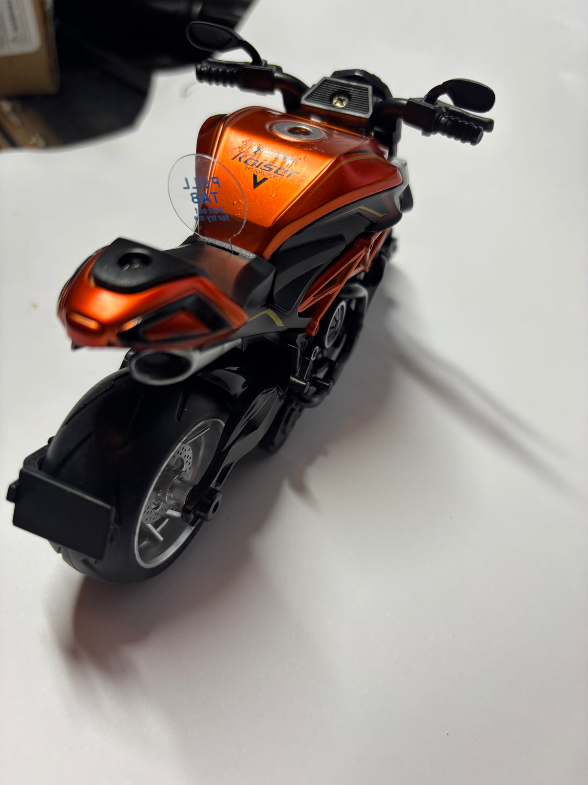 Moto orange