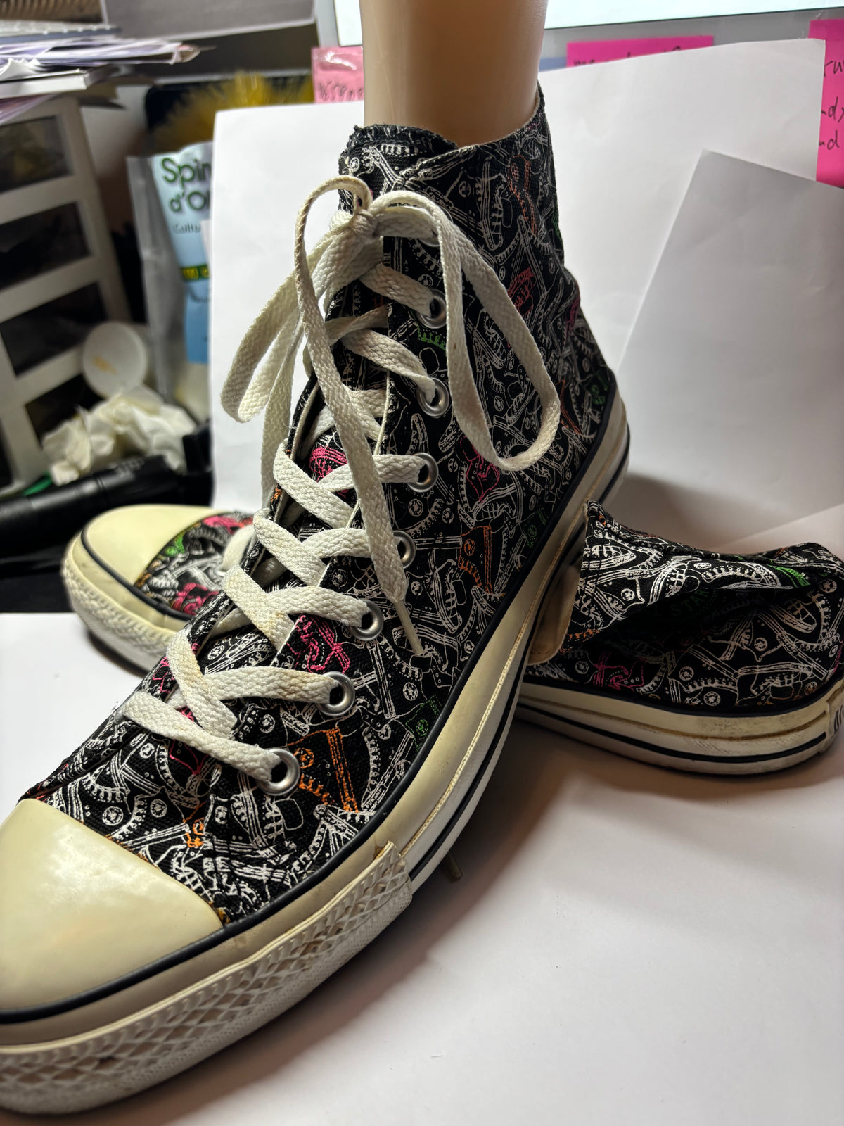 CONVERSE ALL STAR MONTANTES – ÉDITION GRAFFITI / STREET ART