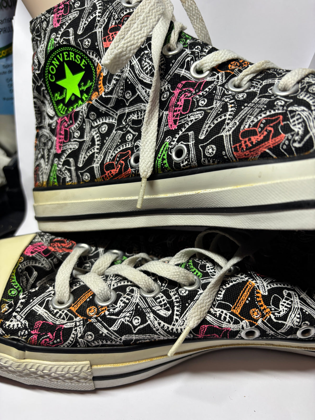 CONVERSE ALL STAR MONTANTES – ÉDITION GRAFFITI / STREET ART