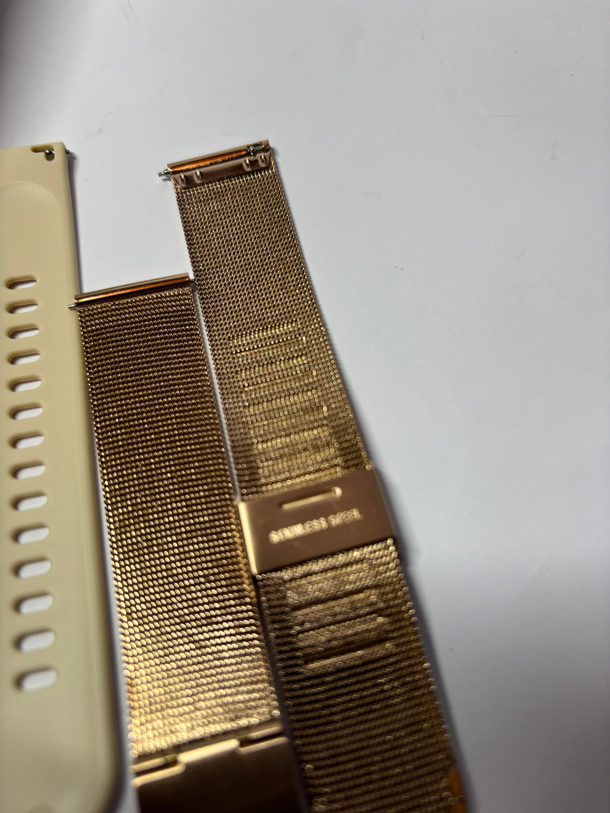 MONTRE CONNECTÉE ERUN – ÉLÉGANCE & TECHNOLOGIE