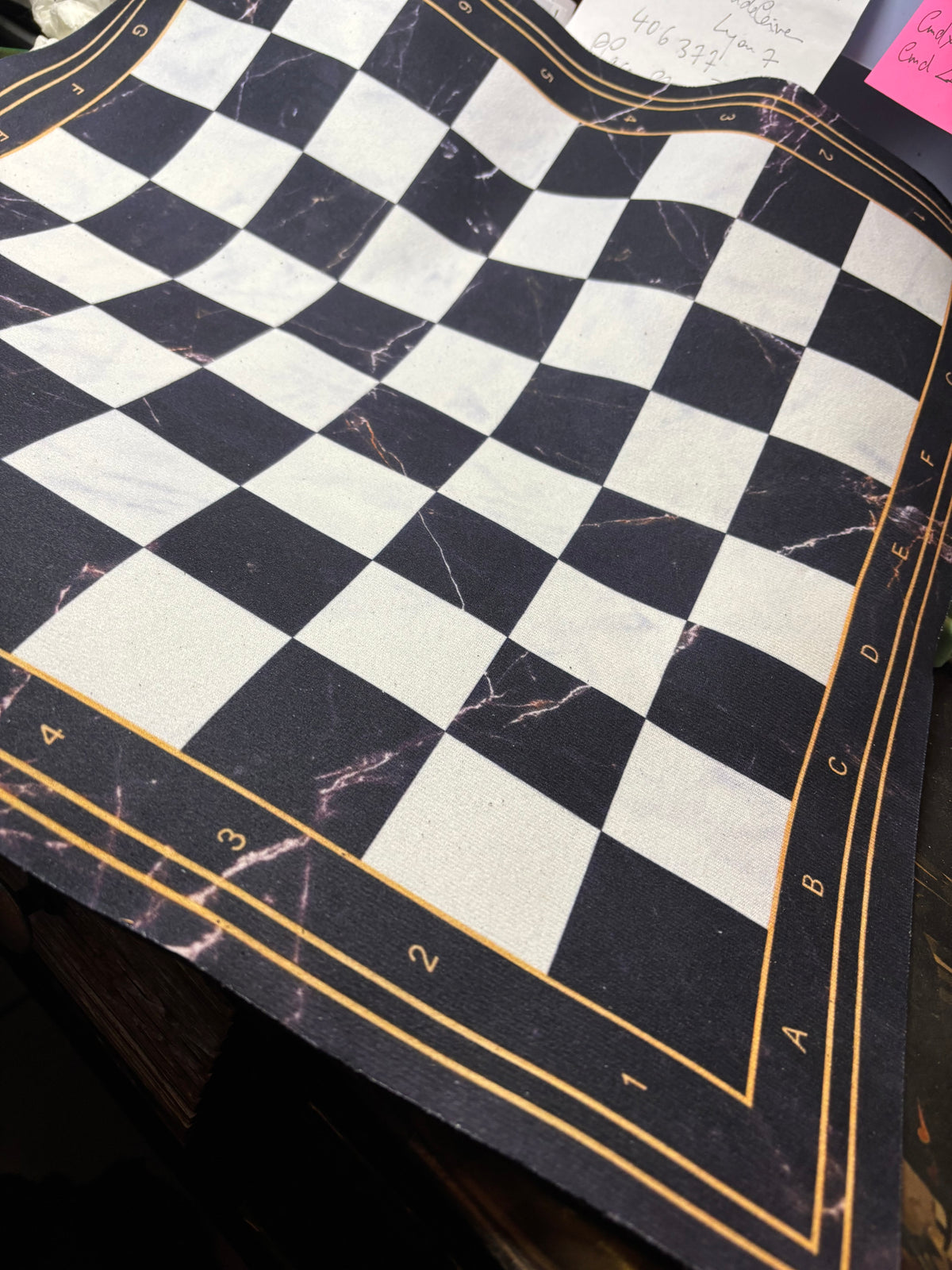 LOT LUXE ÉCHECS + DAMES – TAPIS MARBRE 52 x 52 CM
