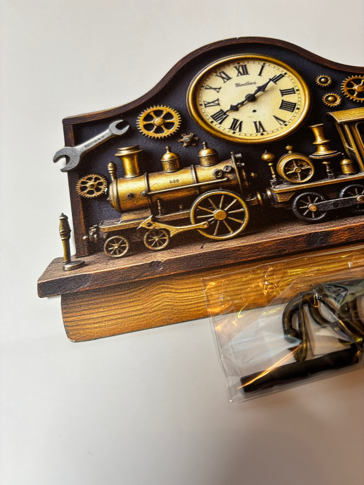 ✨ PORTE-CLÉS MURAL TROMPE-L’ŒIL – LOCOMOTIVE VINTAGE 🚂⚙️ ✨