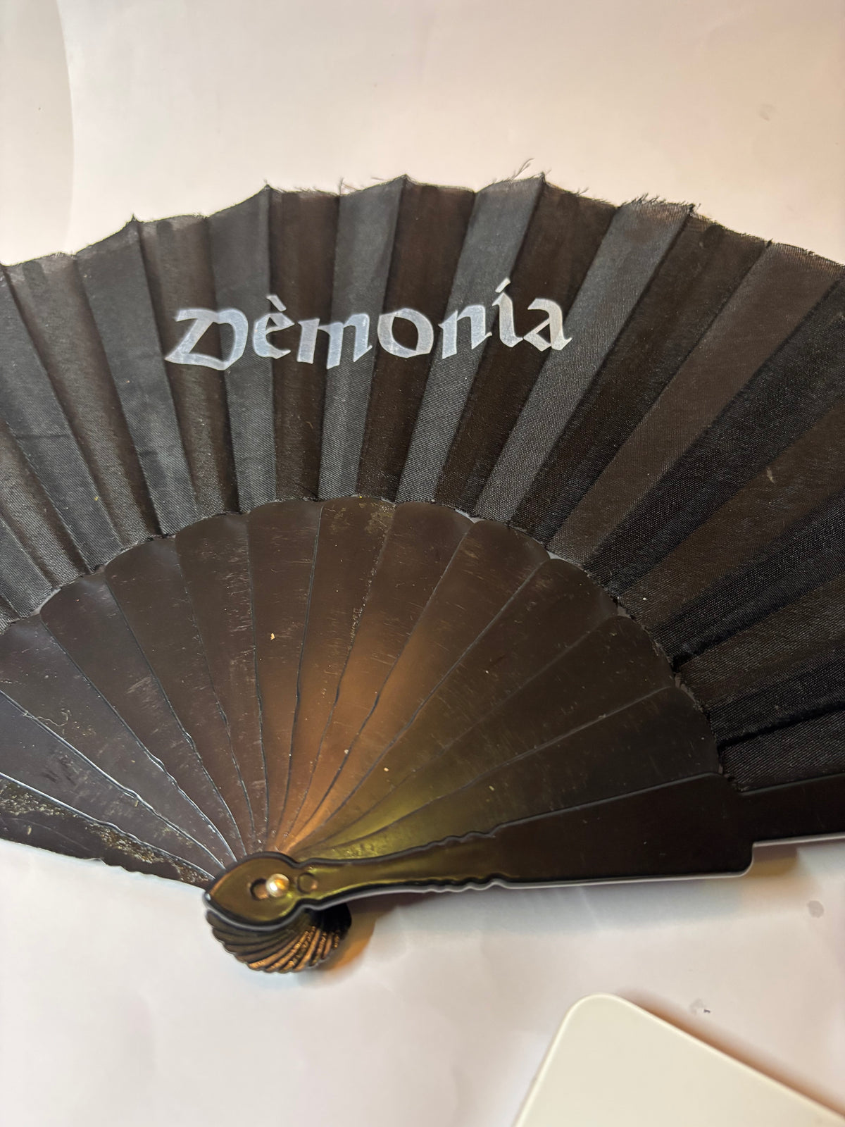 Eventail DEMONIA