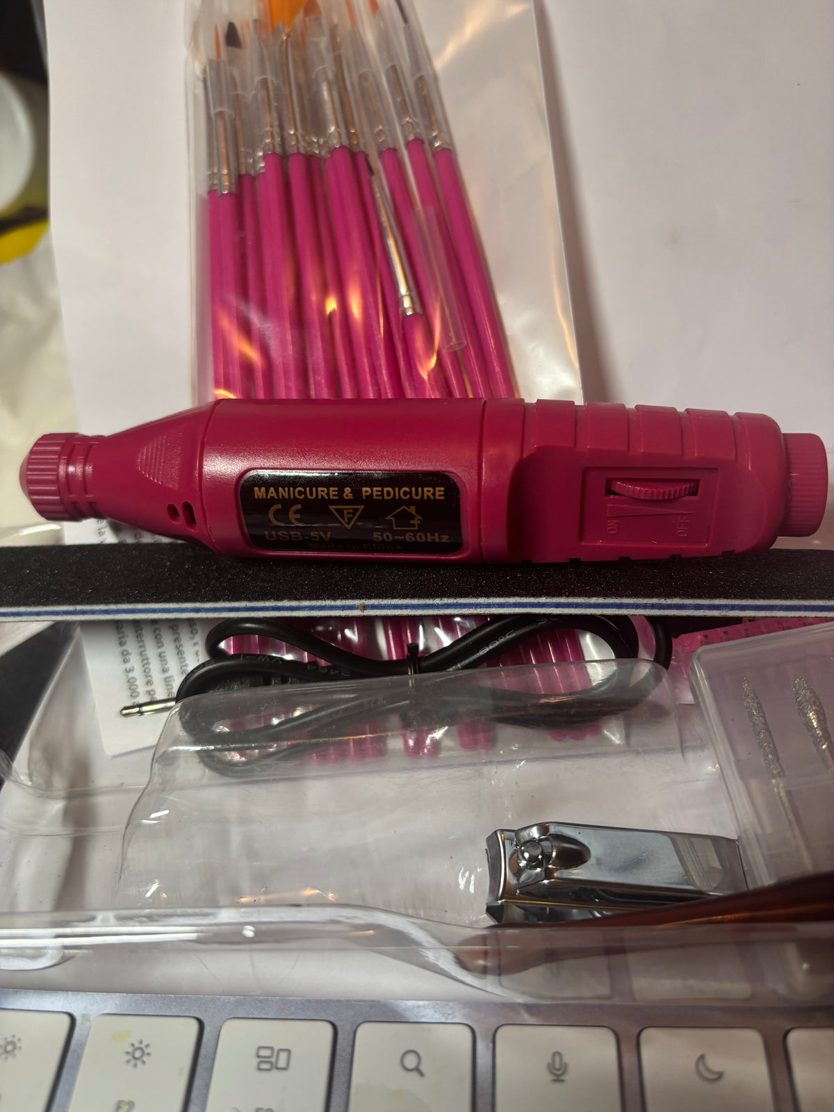 Mini ponceuse à ongles