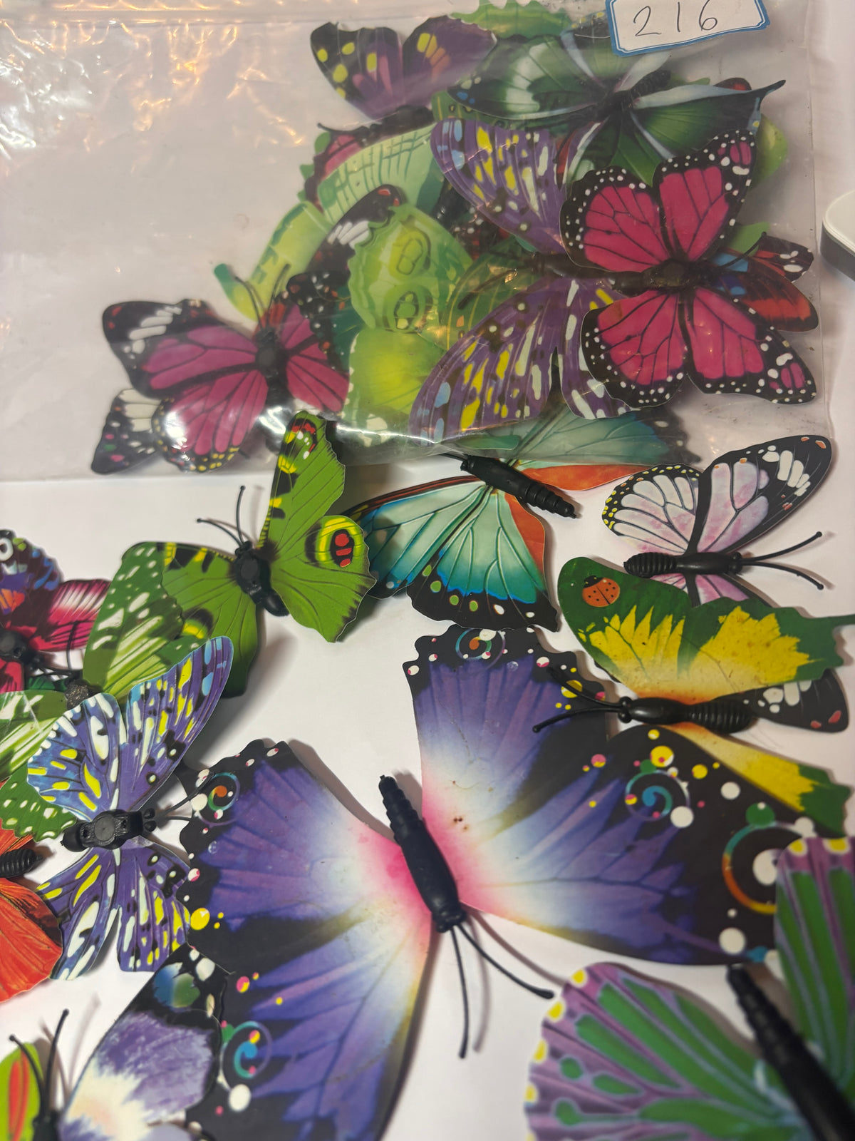 ✨ PAPILLONS AIMANTÉS DÉCORATIFS – LOT DE 2 SACHETS ✨