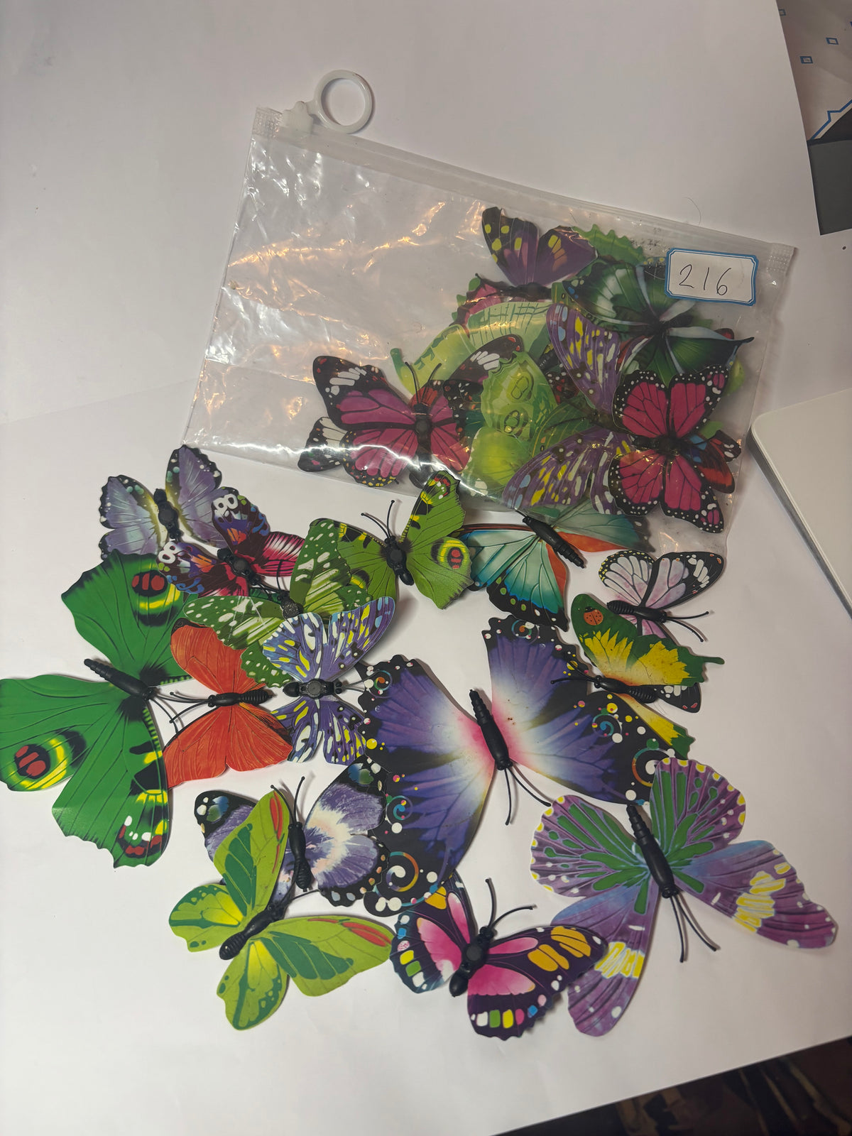 ✨ PAPILLONS AIMANTÉS DÉCORATIFS – LOT DE 2 SACHETS ✨