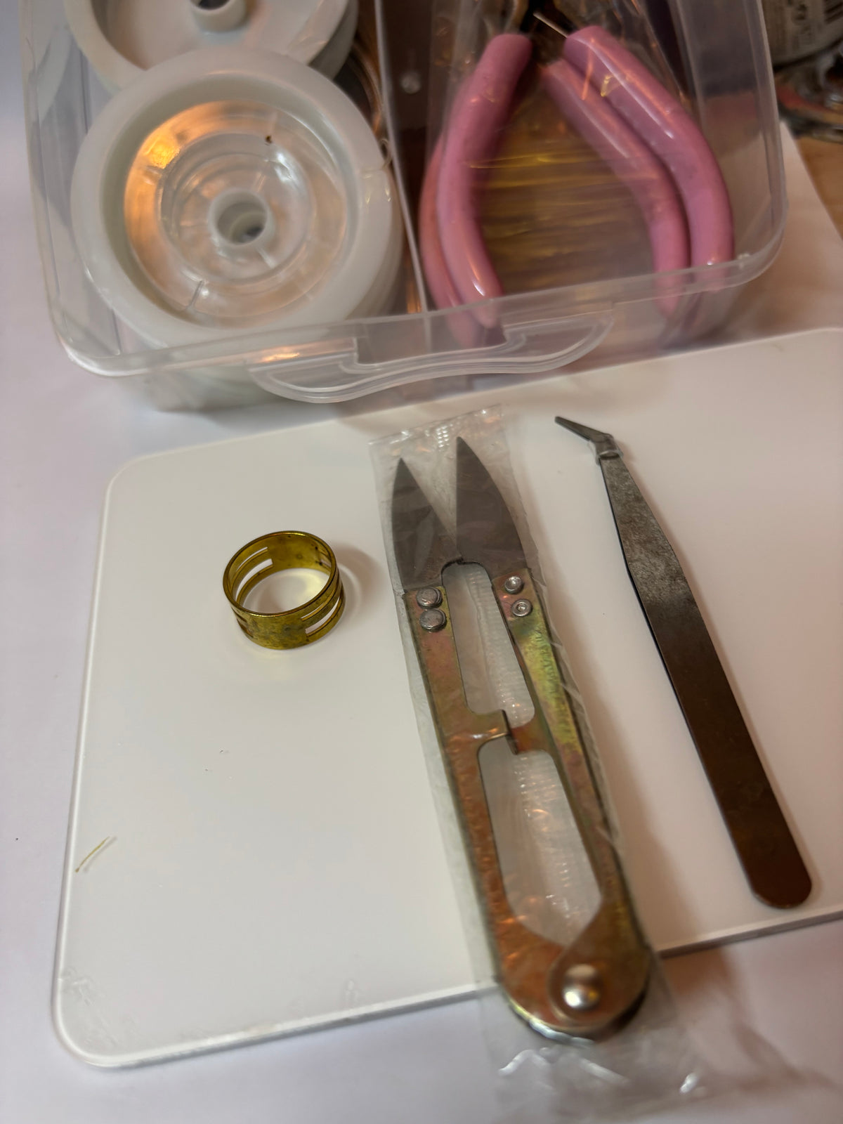 GRAND COFFRET CRÉATIF BIJOUX – PLUS DE 2000 PIÈCES 💎