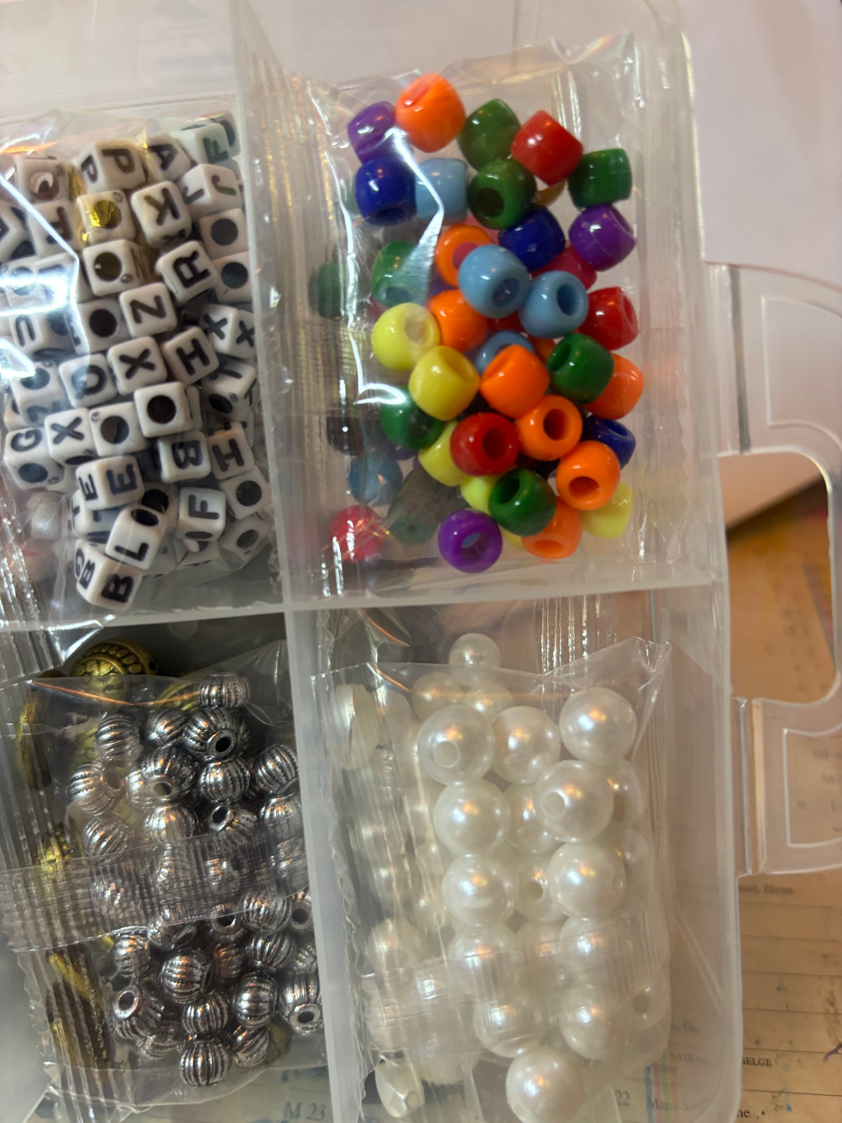 ✨ GRAND KIT CRÉATIF BIJOUX – 2456 PIÈCES ✨