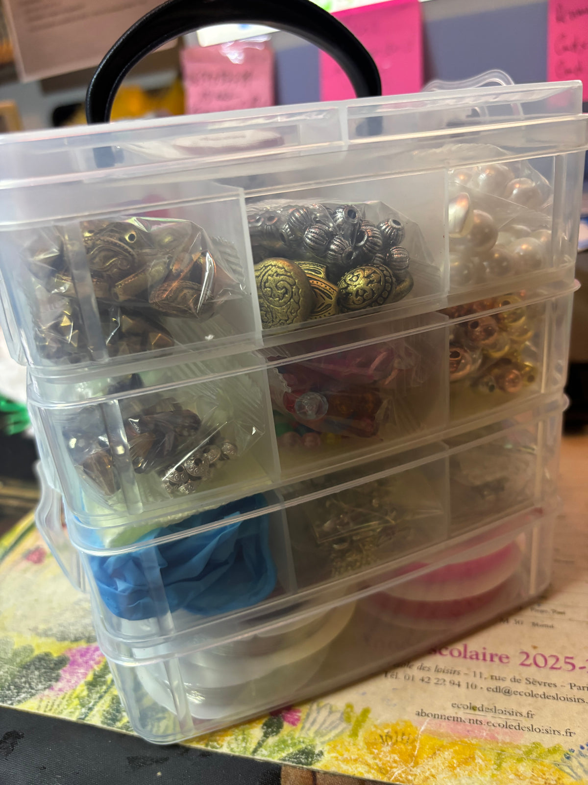 ✨ GRAND KIT CRÉATIF BIJOUX – 2456 PIÈCES ✨