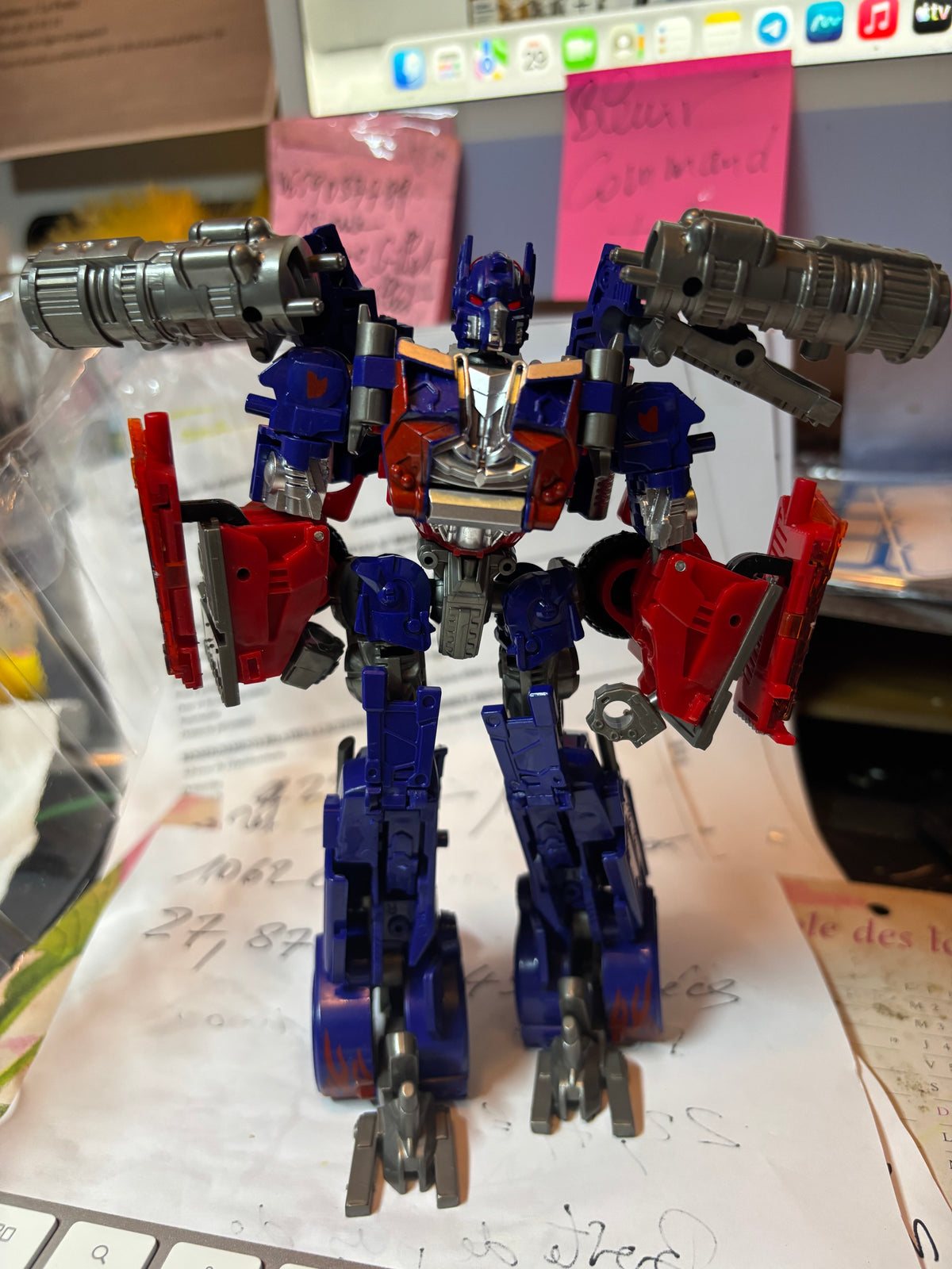 Robot Transformable Inspiré de Transformers