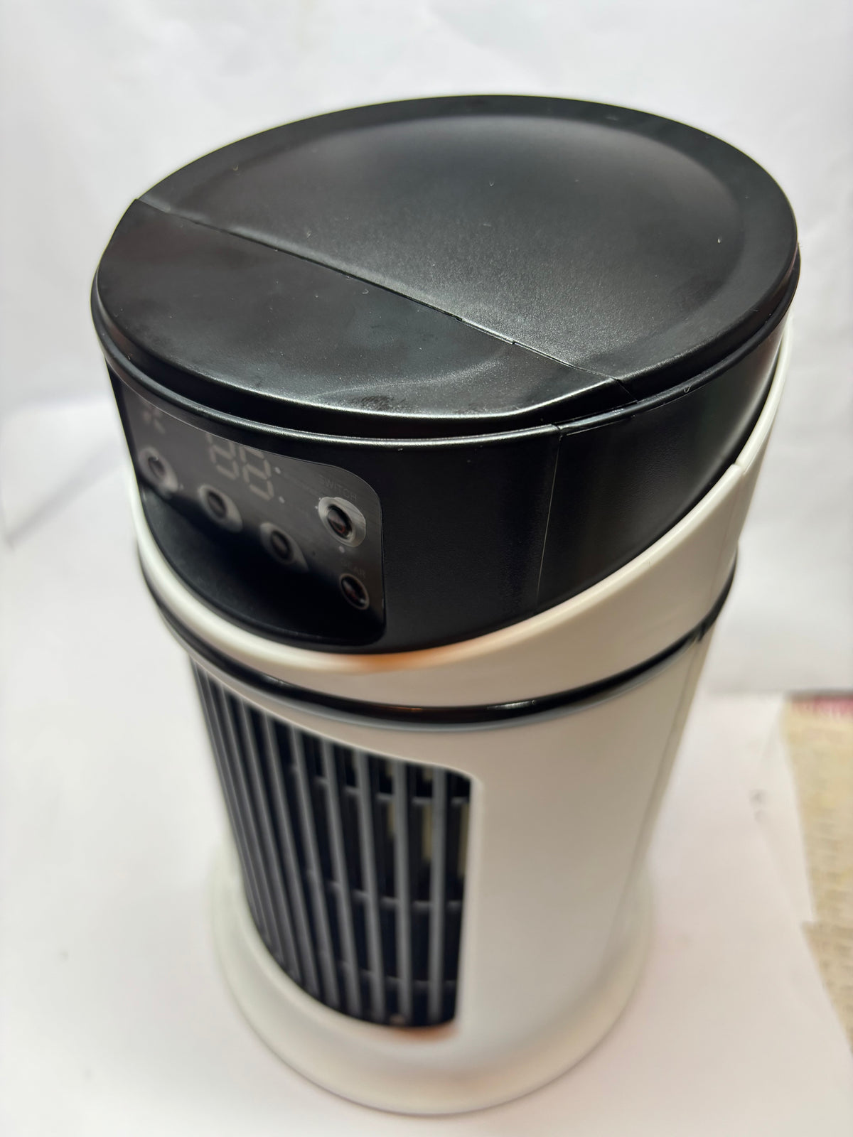MINI CLIMATISEUR PORTABLE 4 EN 1 – FRAÎCHEUR IMMÉDIATE PARTOUT ! ❄️