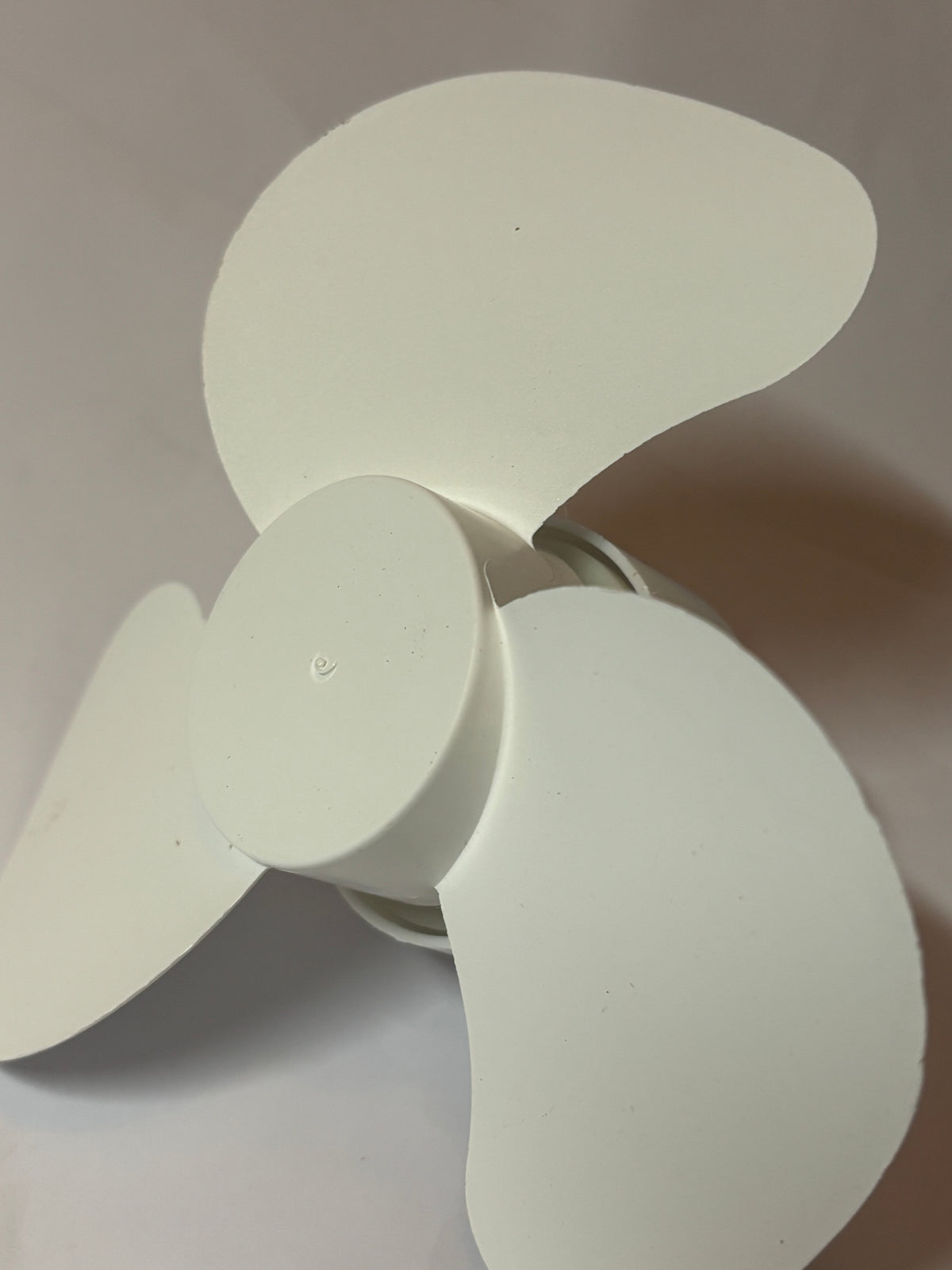 MINI VENTILATEUR E27 À VISSER