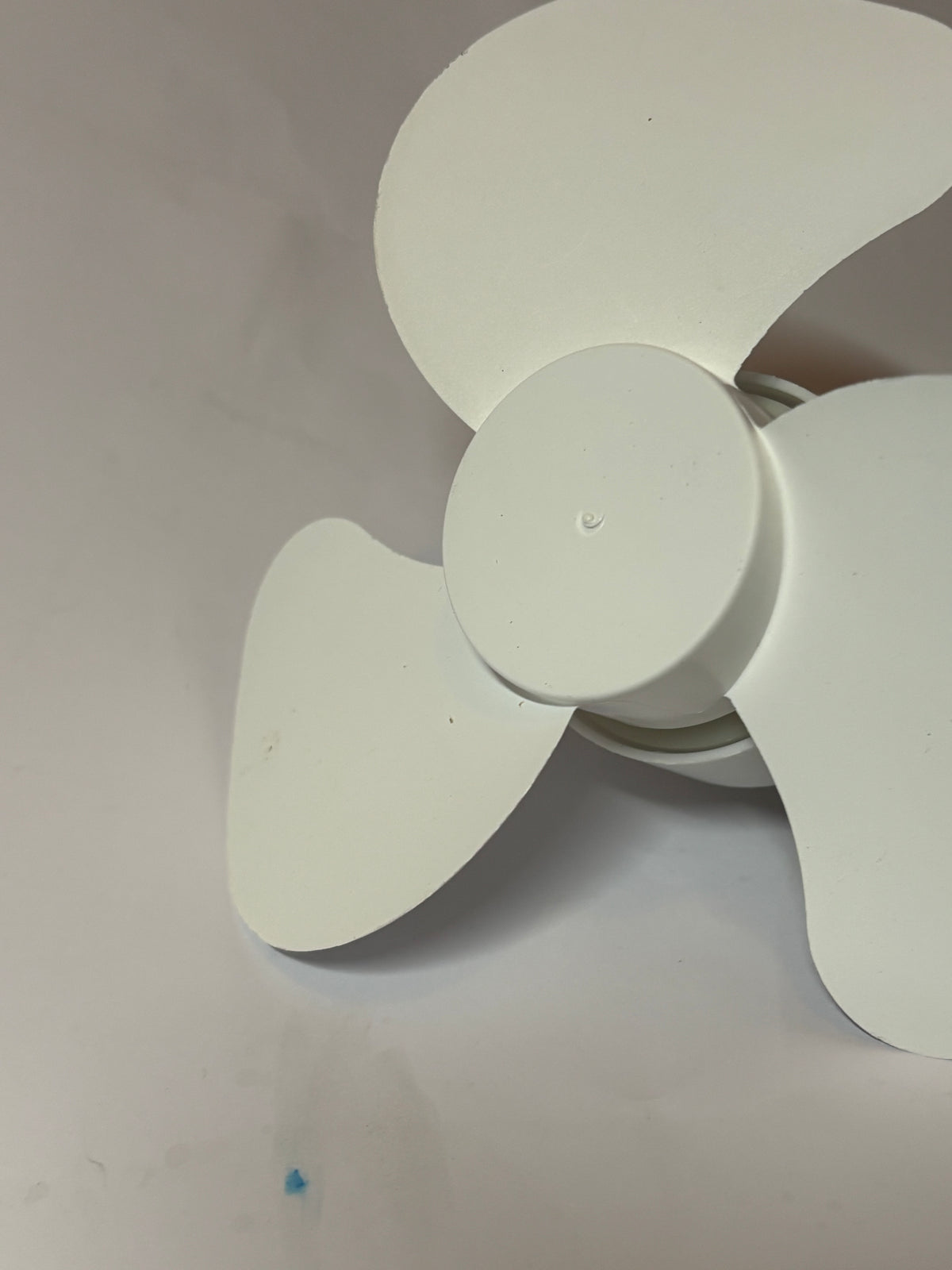 MINI VENTILATEUR E27 À VISSER