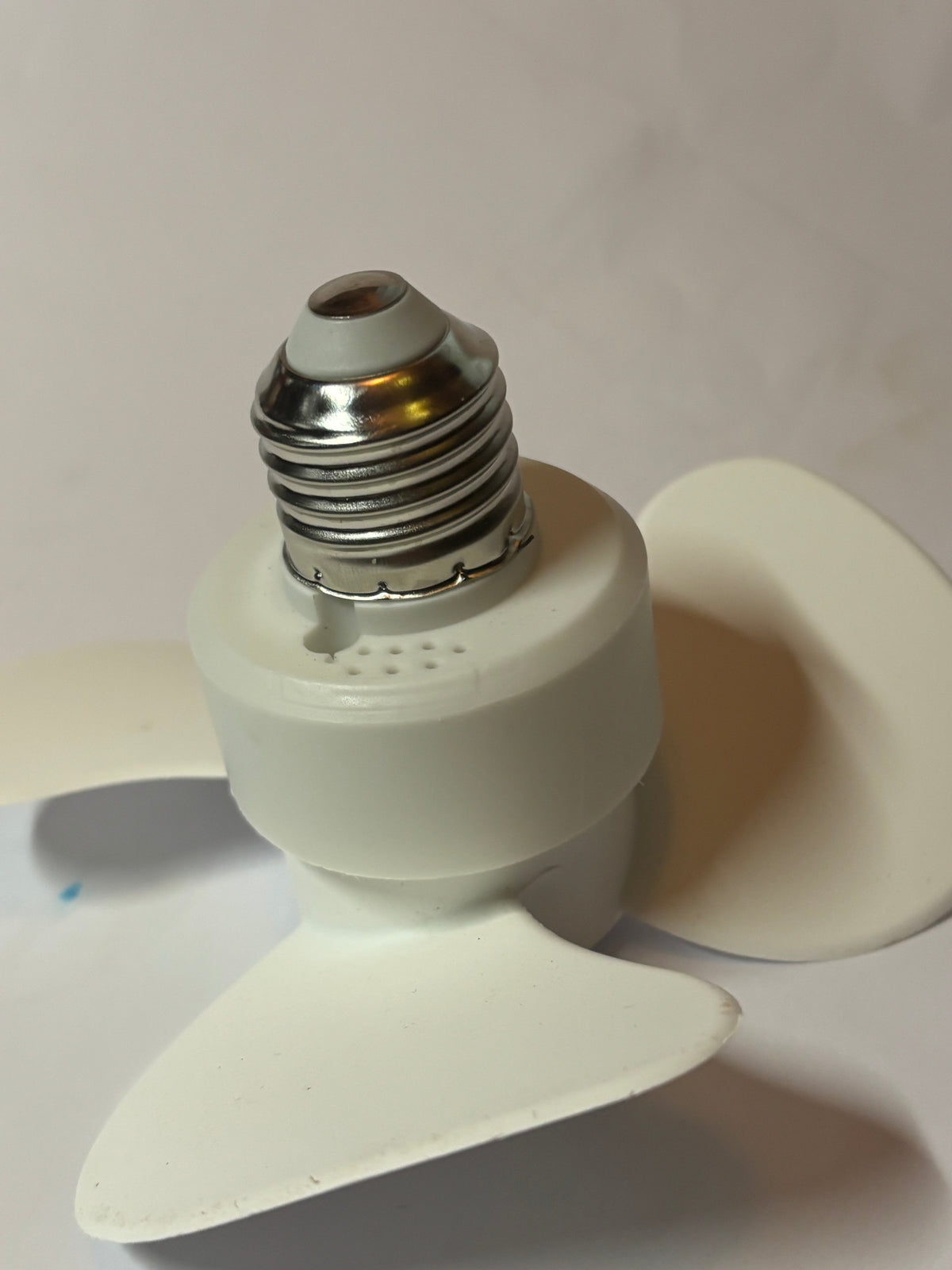 MINI VENTILATEUR E27 À VISSER