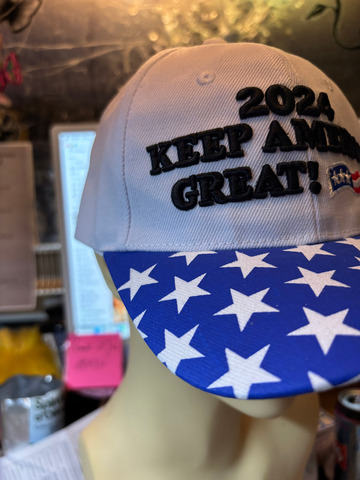CASQUETTE BLANCHE USA – VISIÈRE DRAPEAU AMÉRICAIN 🇺🇸