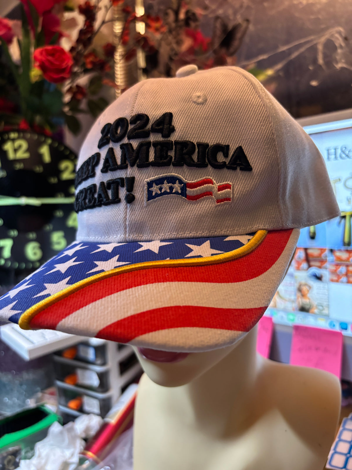 CASQUETTE BLANCHE USA – VISIÈRE DRAPEAU AMÉRICAIN 🇺🇸