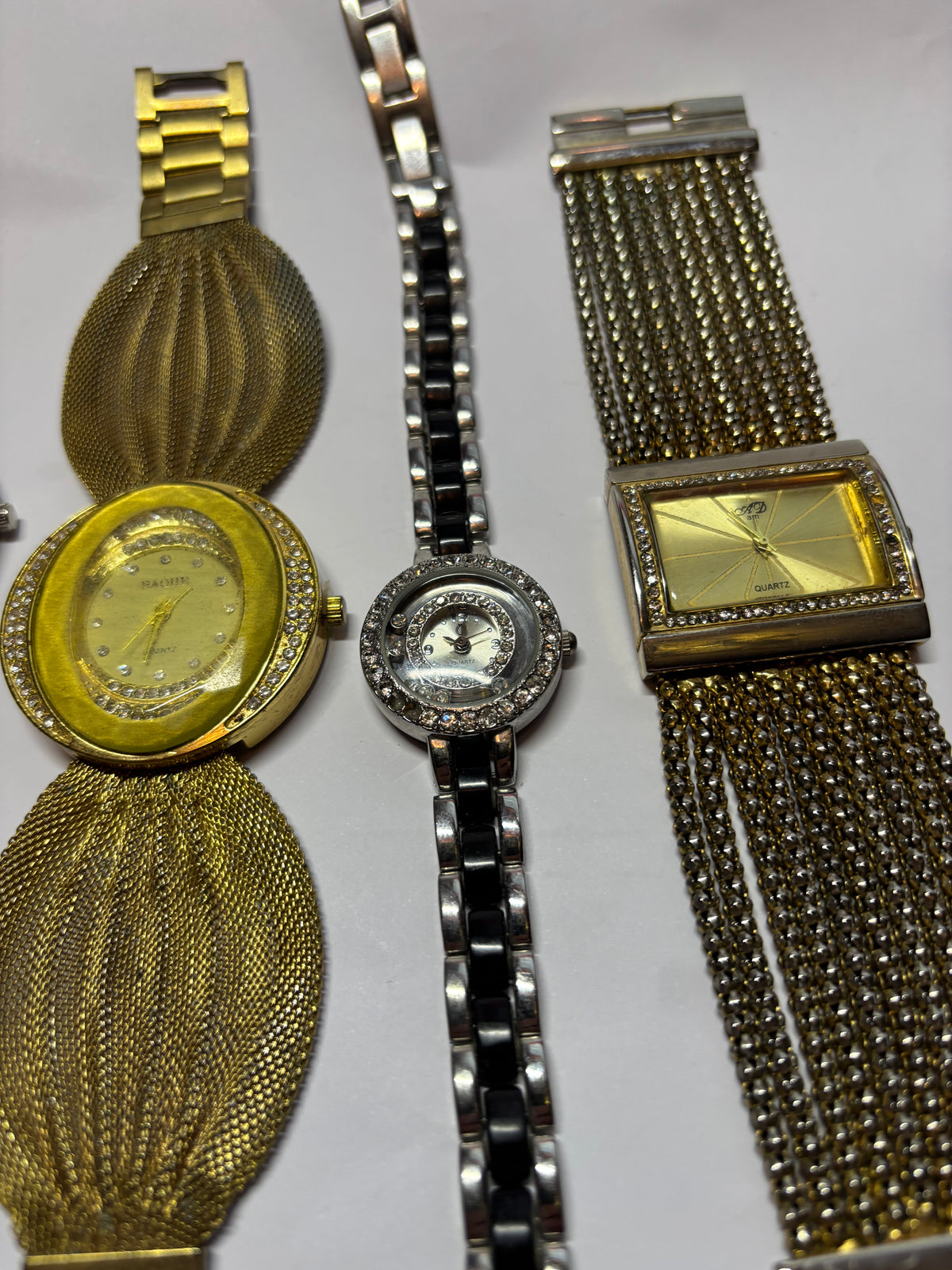 Lot de 4 montres