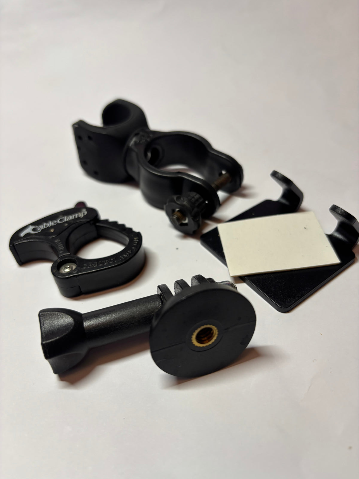 🚴 Support Universel pour Caméra Sport & GPS Vélo