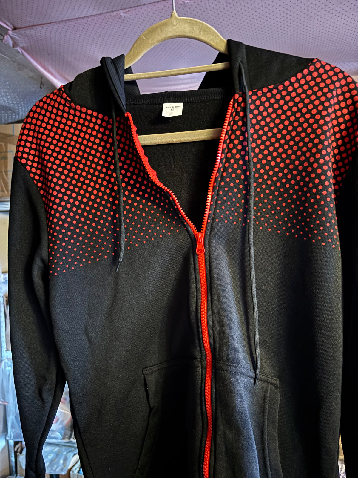 🔴⚫ Ensemble Survêtement Noir & Rouge à Pois – Taille M 🔴⚫