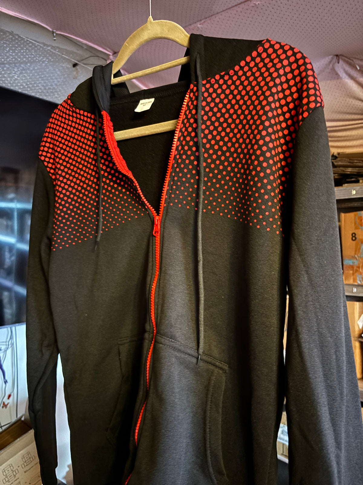🔴⚫ Ensemble Survêtement Noir & Rouge à Pois – Taille M 🔴⚫