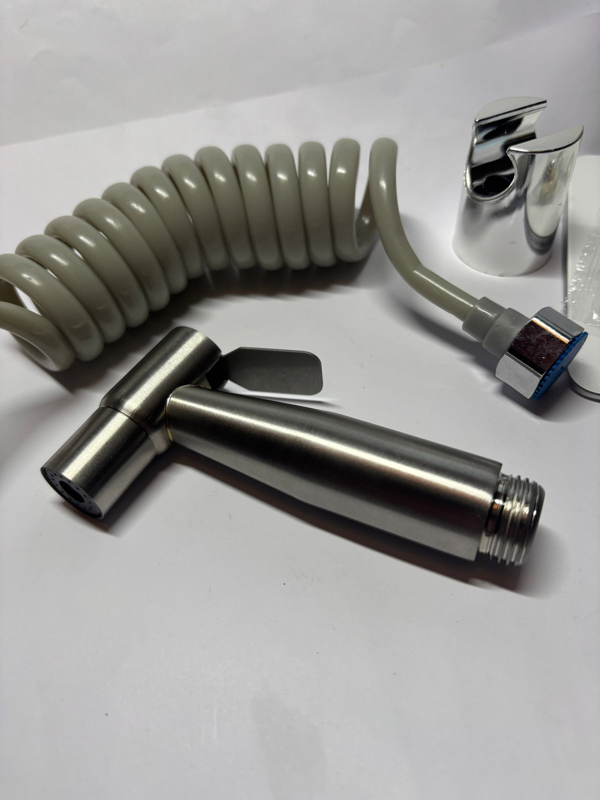 🚿 Douchette WC Pressurisée Grise – Hygiène, Nettoyage et Polyvalence !