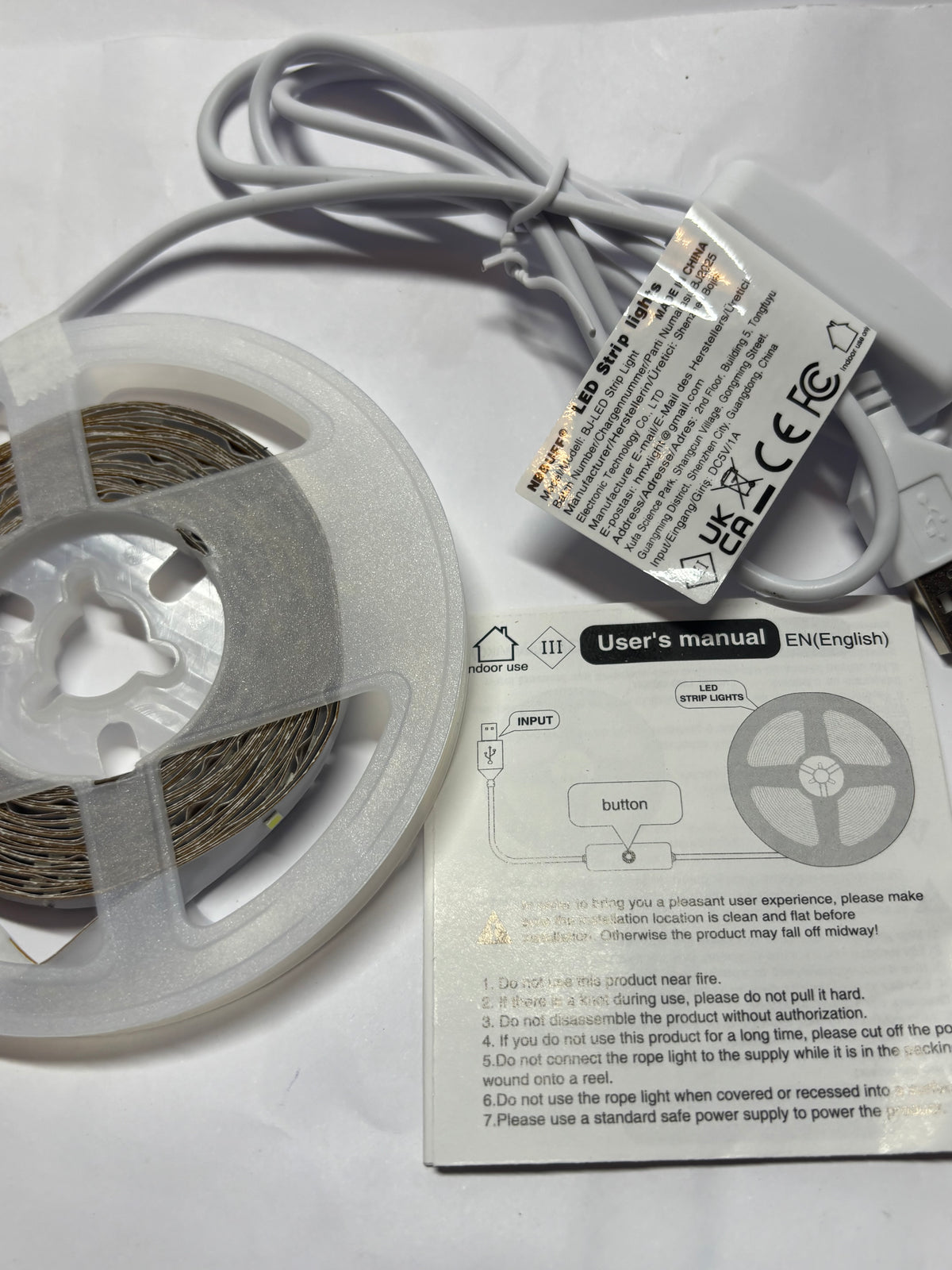 ✨ Bande Lumineuse LED USB Blanche 5 Mètres – Éclairage d’Ambiance Facile à Installer !